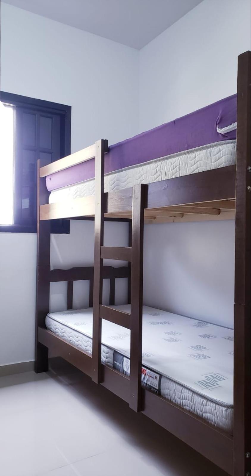 Casa Condomínio Bertioga - 800mt da Praia - Com AR Condicionado