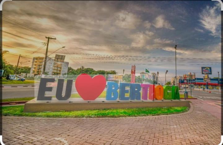 Casa Condomínio Bertioga - 800mt da Praia - Com AR Condicionado