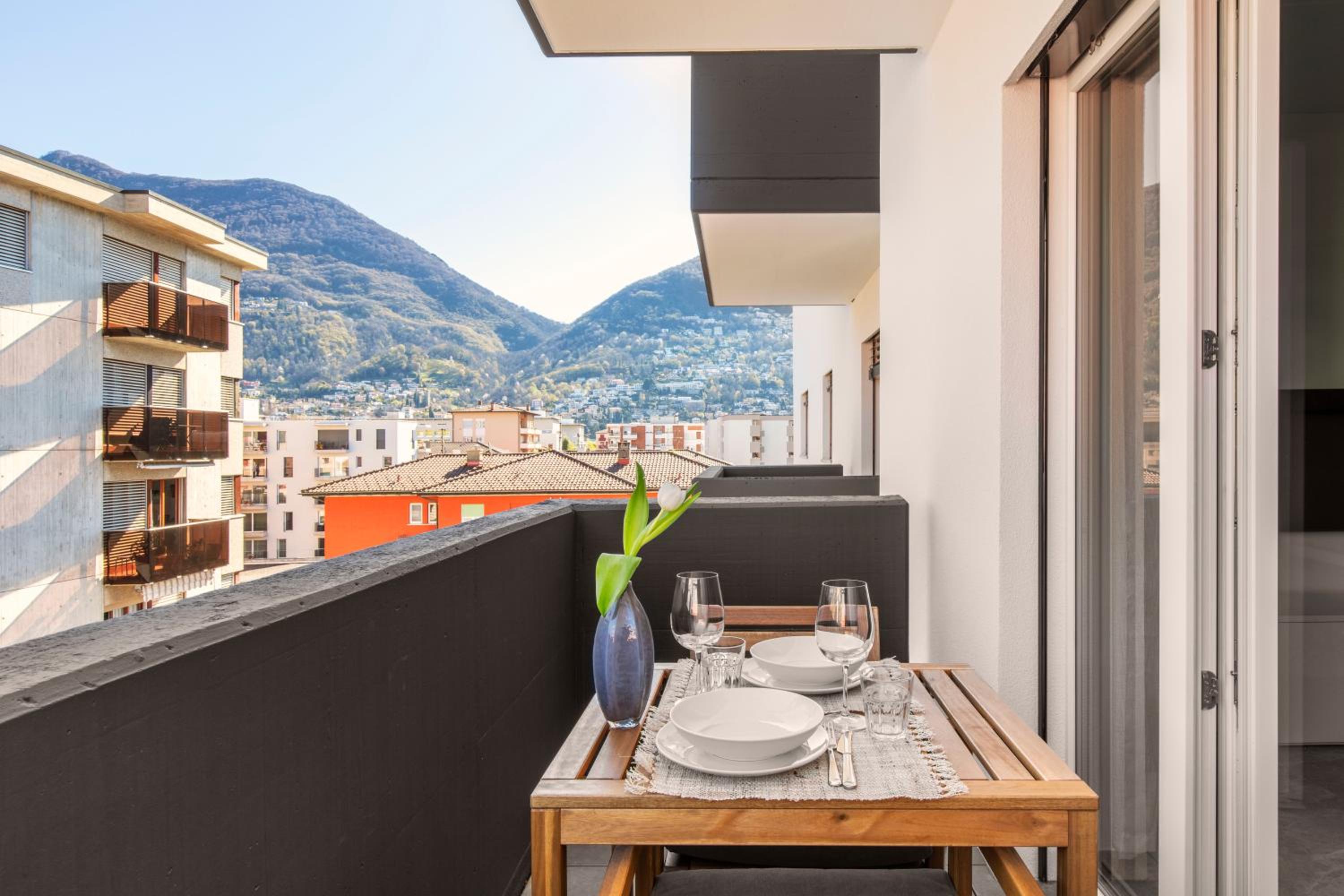 Lugano Superior Suites - Free Parking