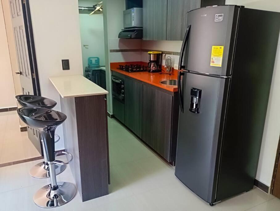 RentalsOP AN01 Apto cerca al lleras con balcon y piscina climatizada, cerca a provenza, ubicado min del aeropuerto
