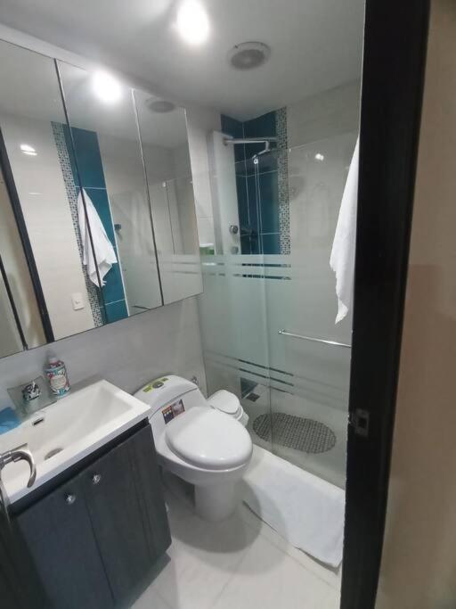 RentalsOP AN01 Apto cerca al lleras con balcon y piscina climatizada, cerca a provenza, ubicado min del aeropuerto