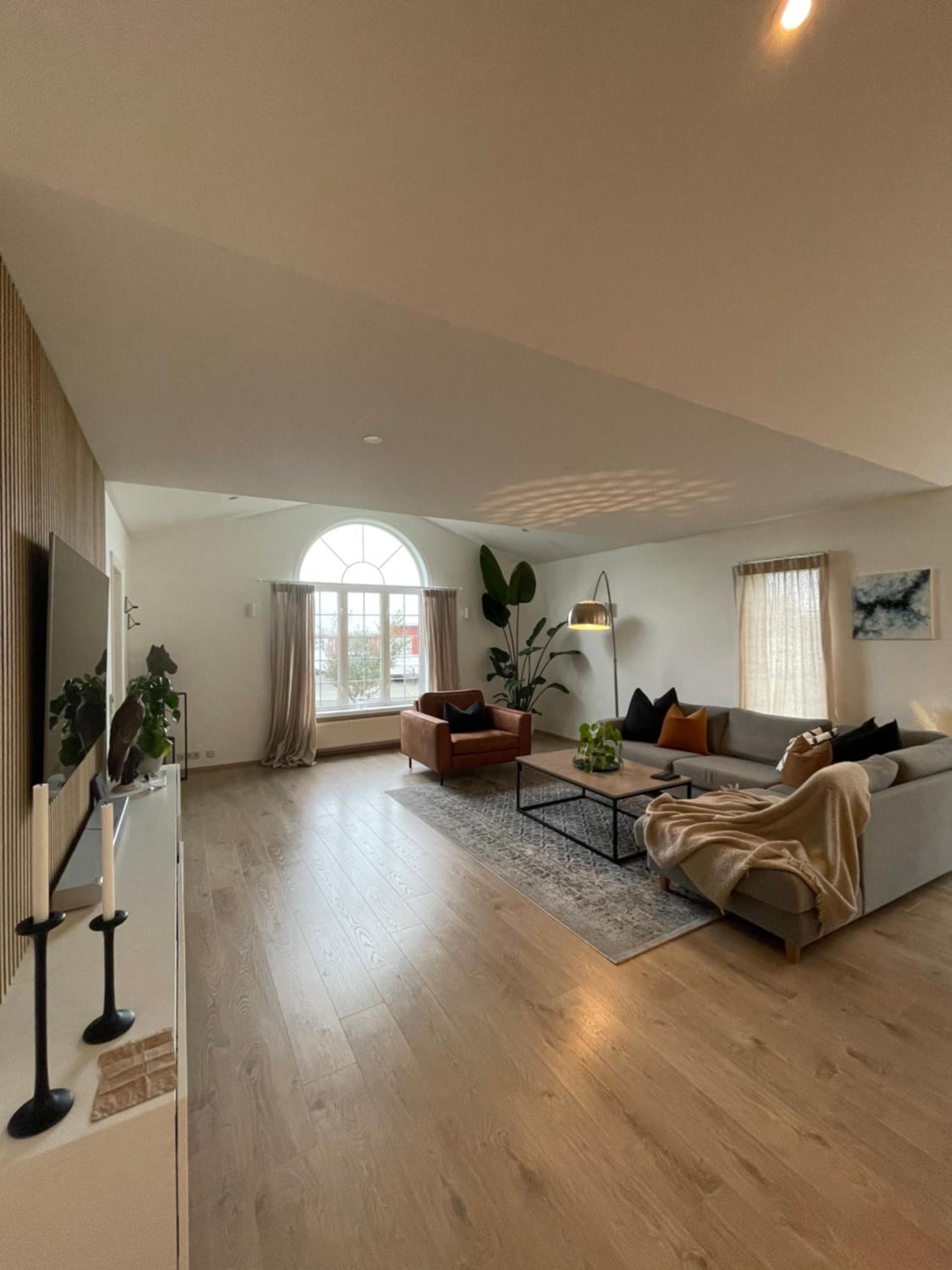 4-bedroom Villa with private gym and hot-tub view 2