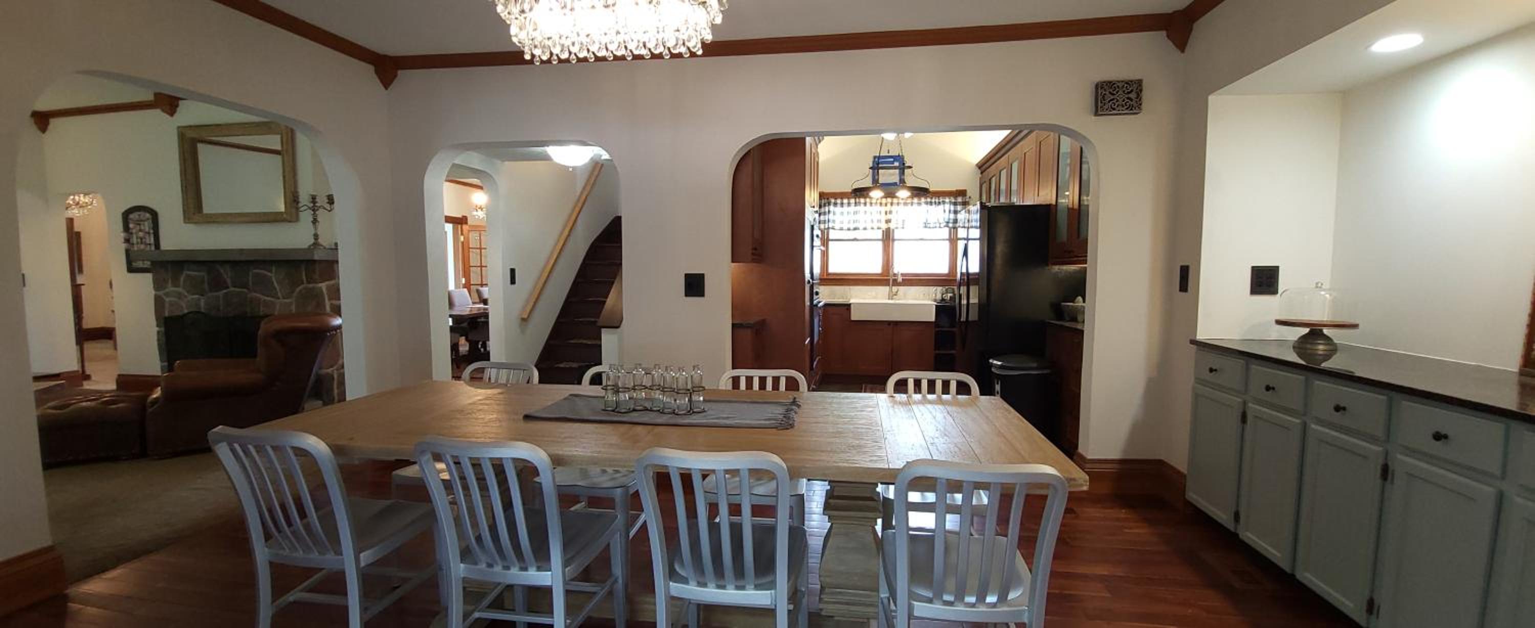 Downtown Lake Geneva Home! Walk 2 Everything! view 5