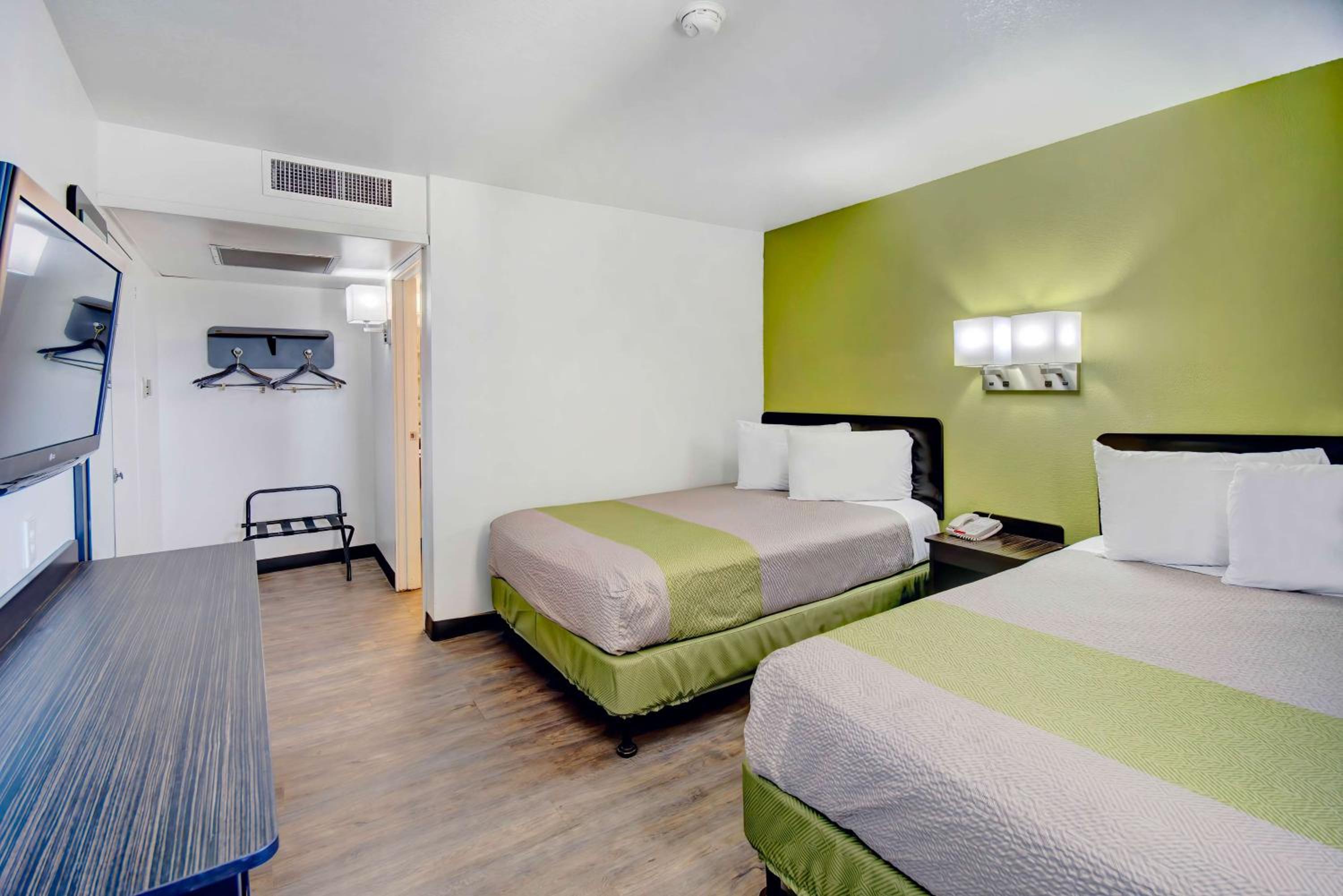 Motel 6-Douglas, AZ