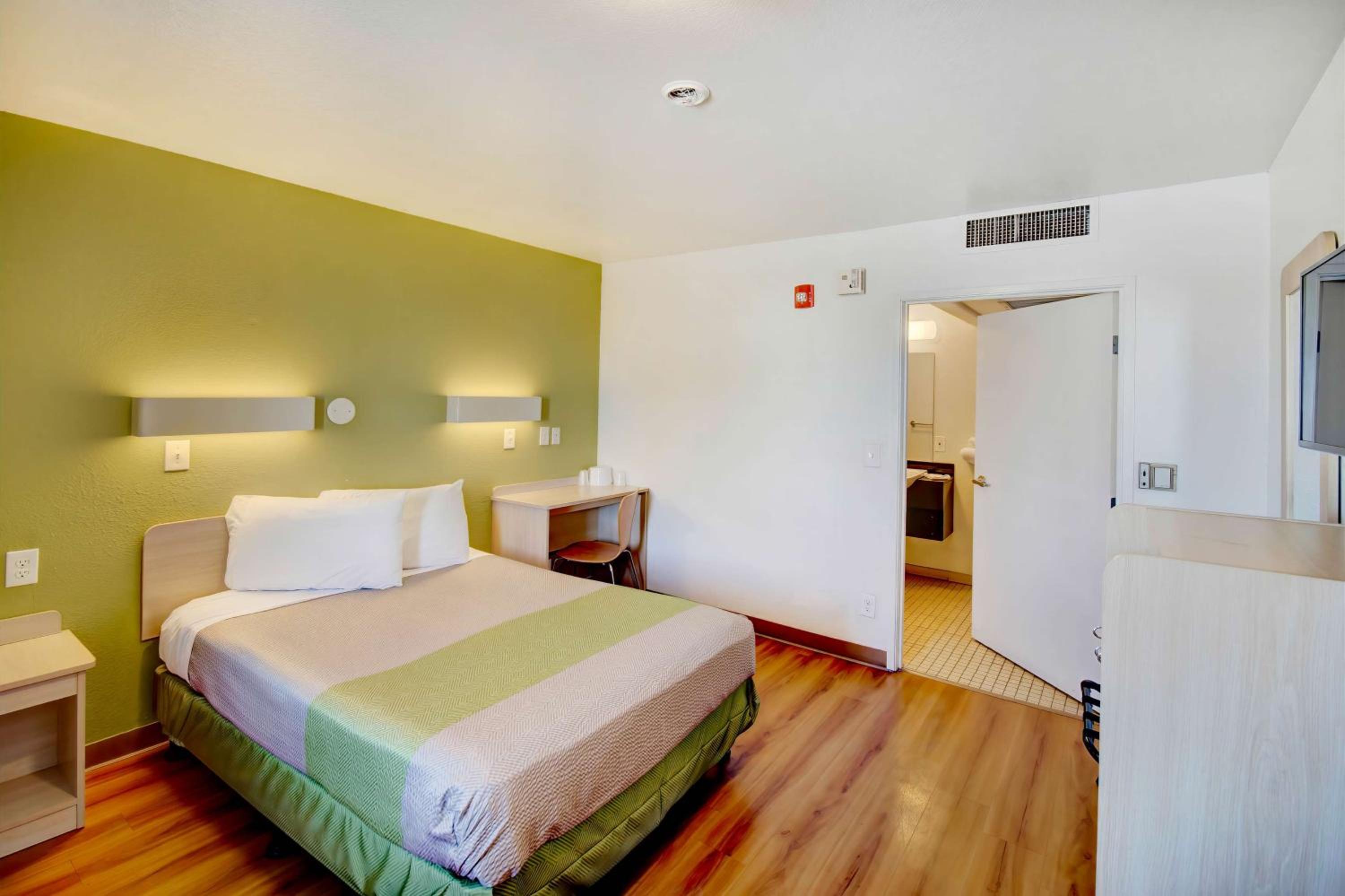 Motel 6-Douglas, AZ