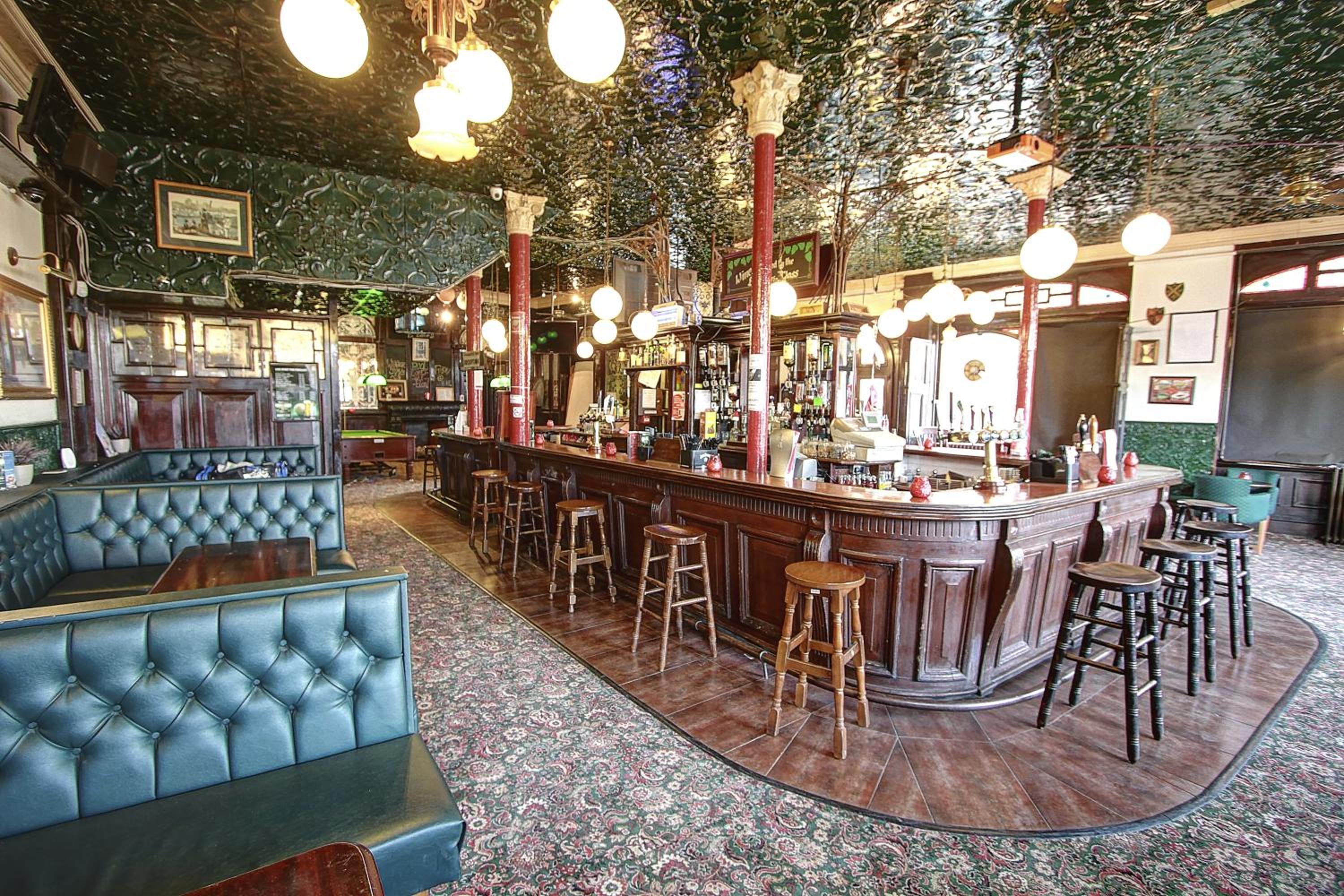 bar