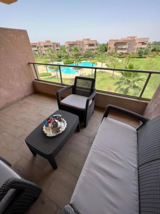 Marrakech Prestigia appartement vue piscine golf endroit calme