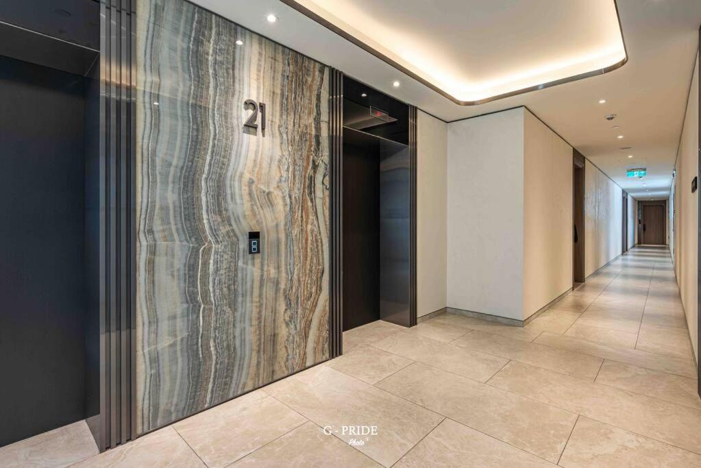 De Lux MarQ, 2 bedrooms at Central Dist 1, Pool,Gym