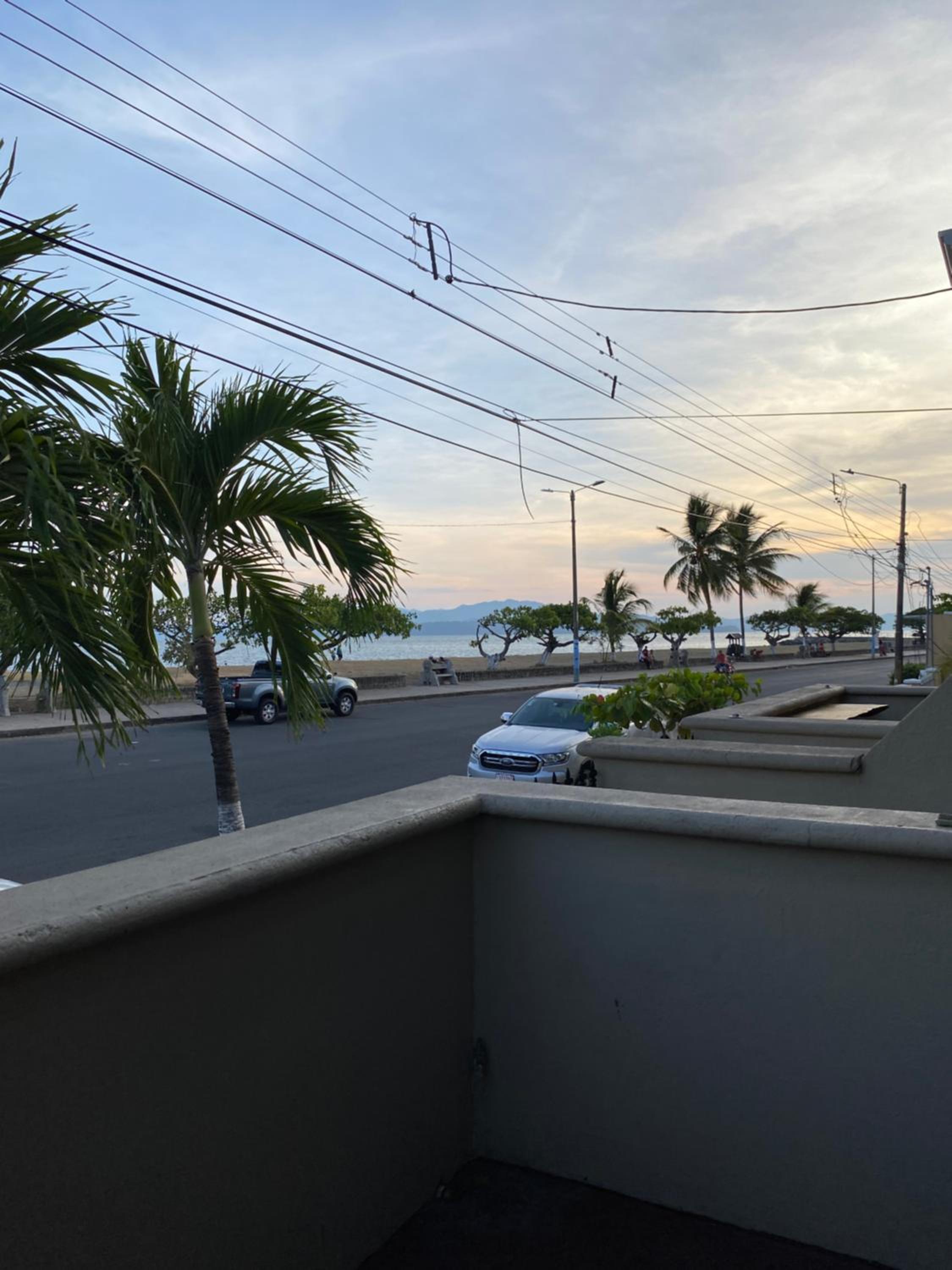 Frente al mar lof