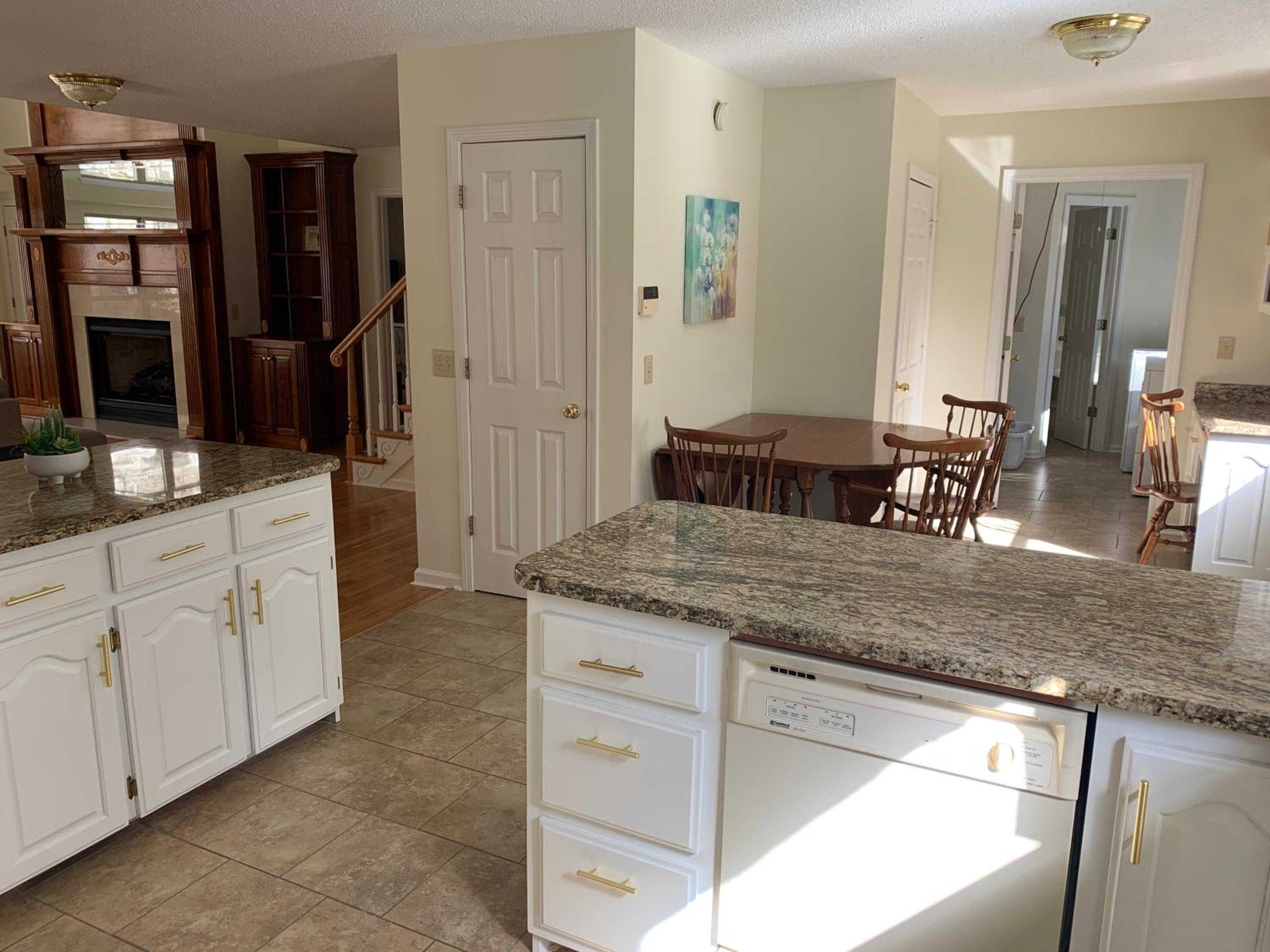 100 Natural Bridge Lane view 4
