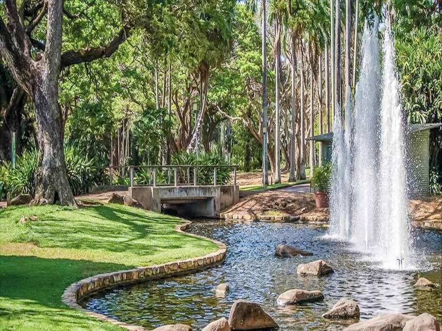 ZEN88 Esplanade: 3-BR Luxury Suite Near Waterfront