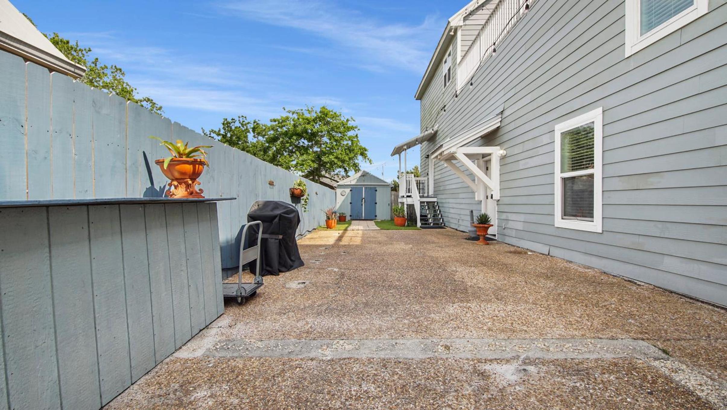 BeachLife Unit BC Getaway Sleeps 22 view 2