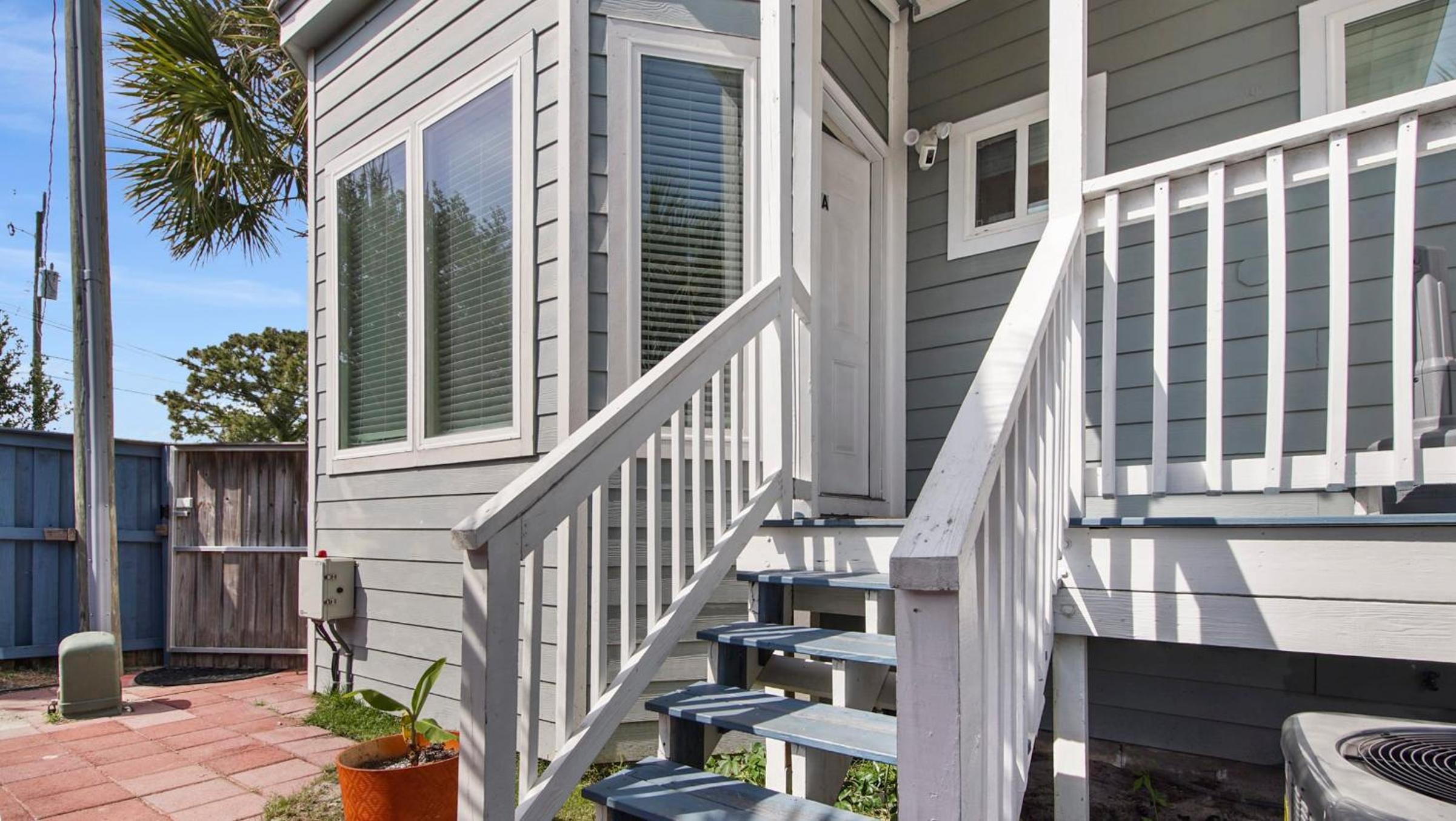 BeachLife Unit BC Getaway Sleeps 22 view 4