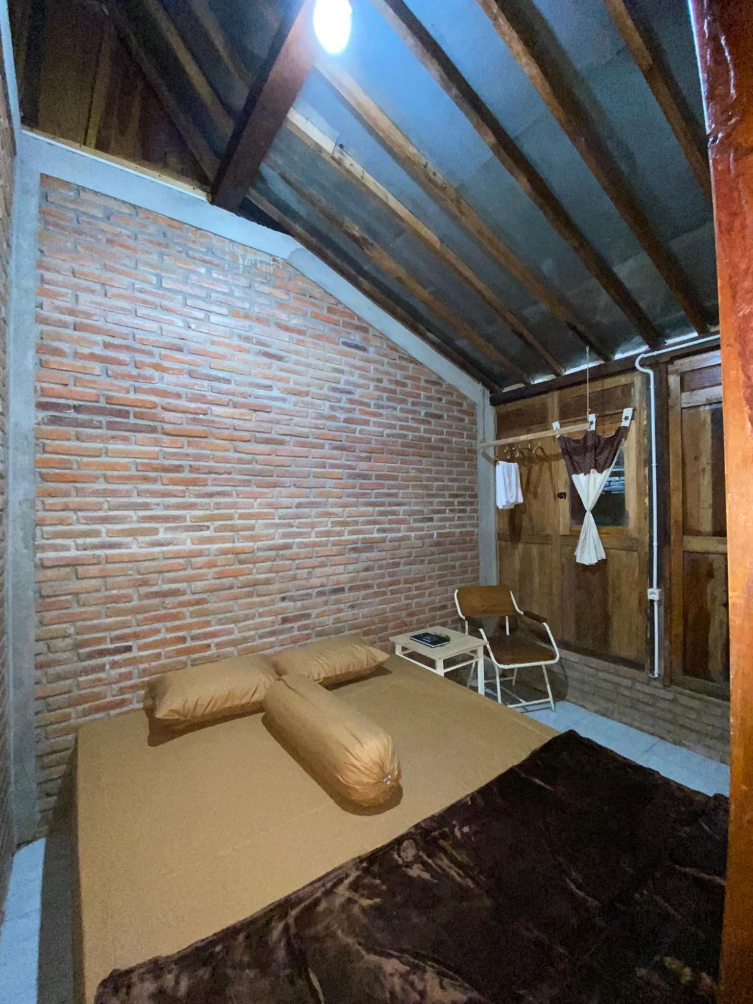 Photo 34