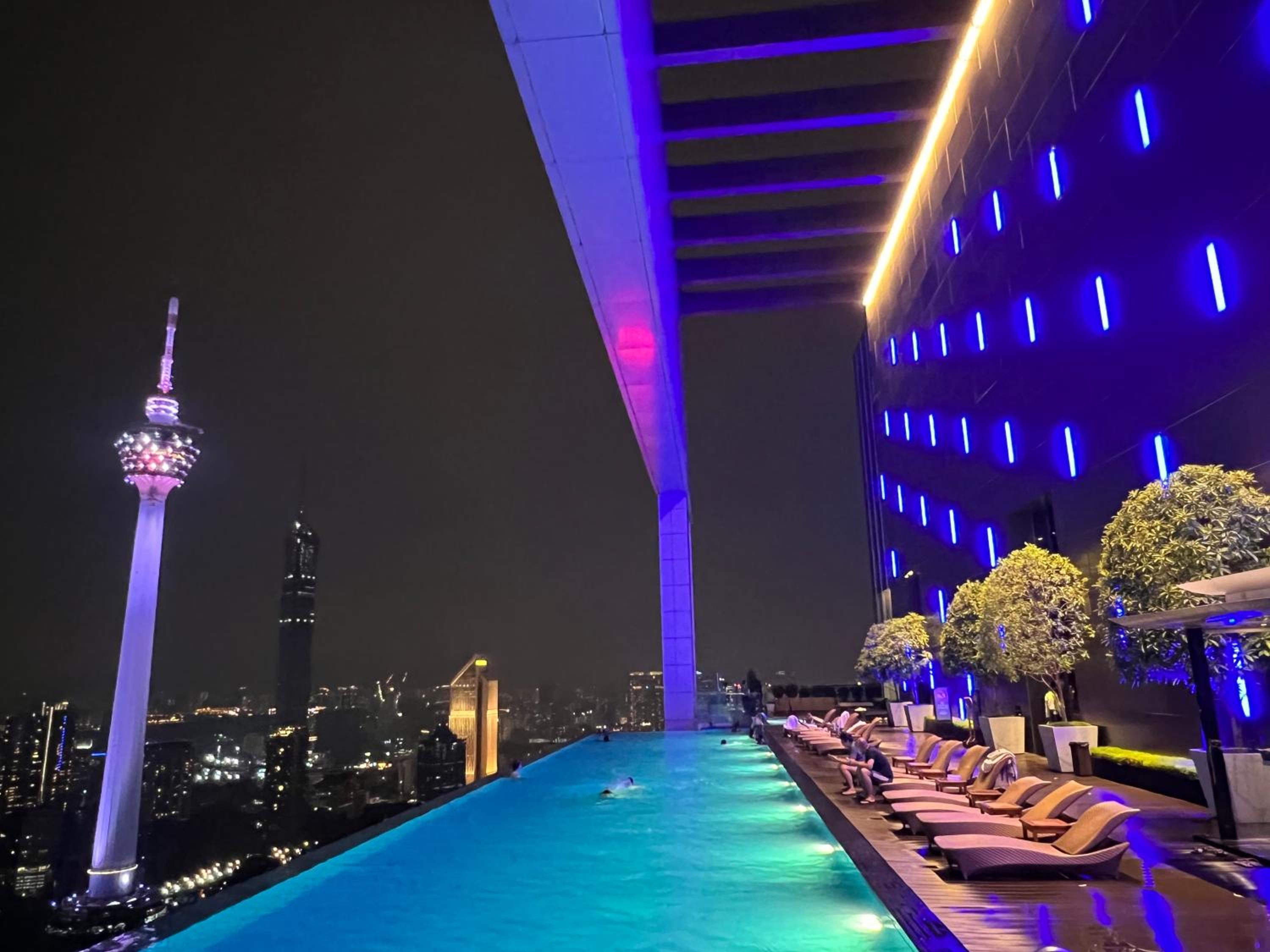 The Platinum KLCC By Sky Pool