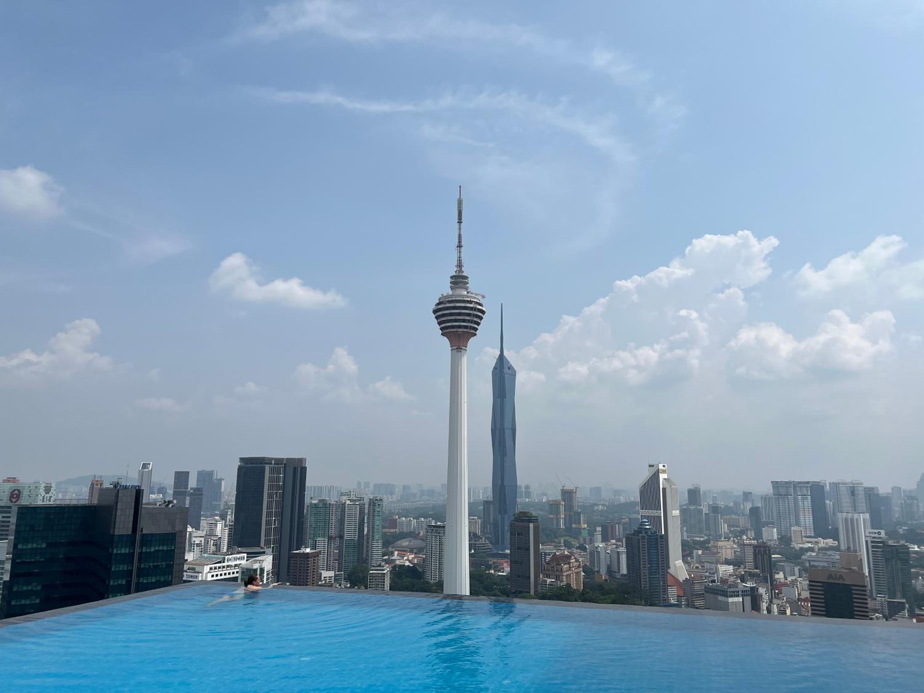 The Platinum KLCC By Sky Pool