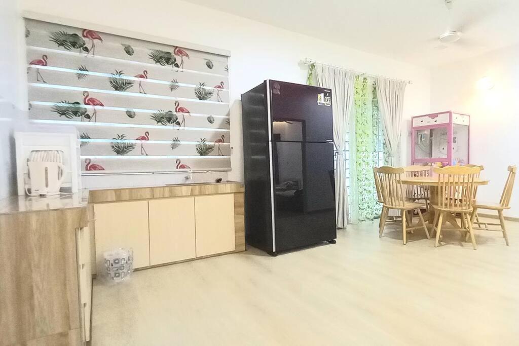Single Storey Bungalow 12 pax