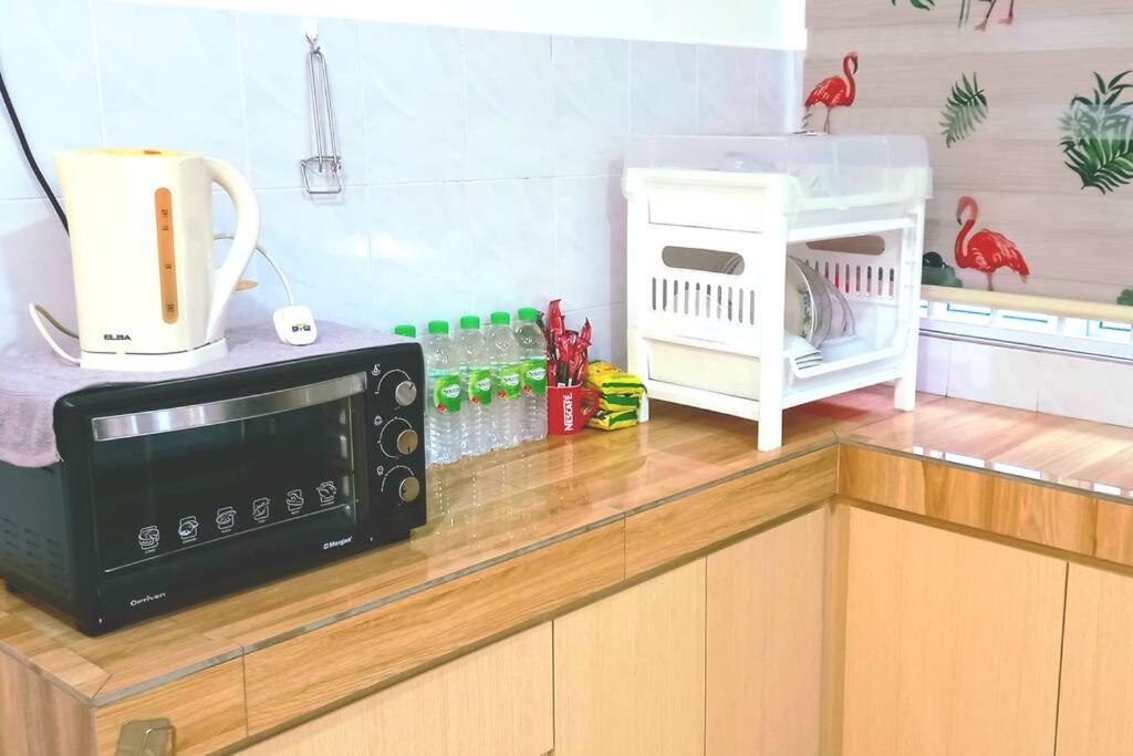 Single Storey Bungalow 12 pax