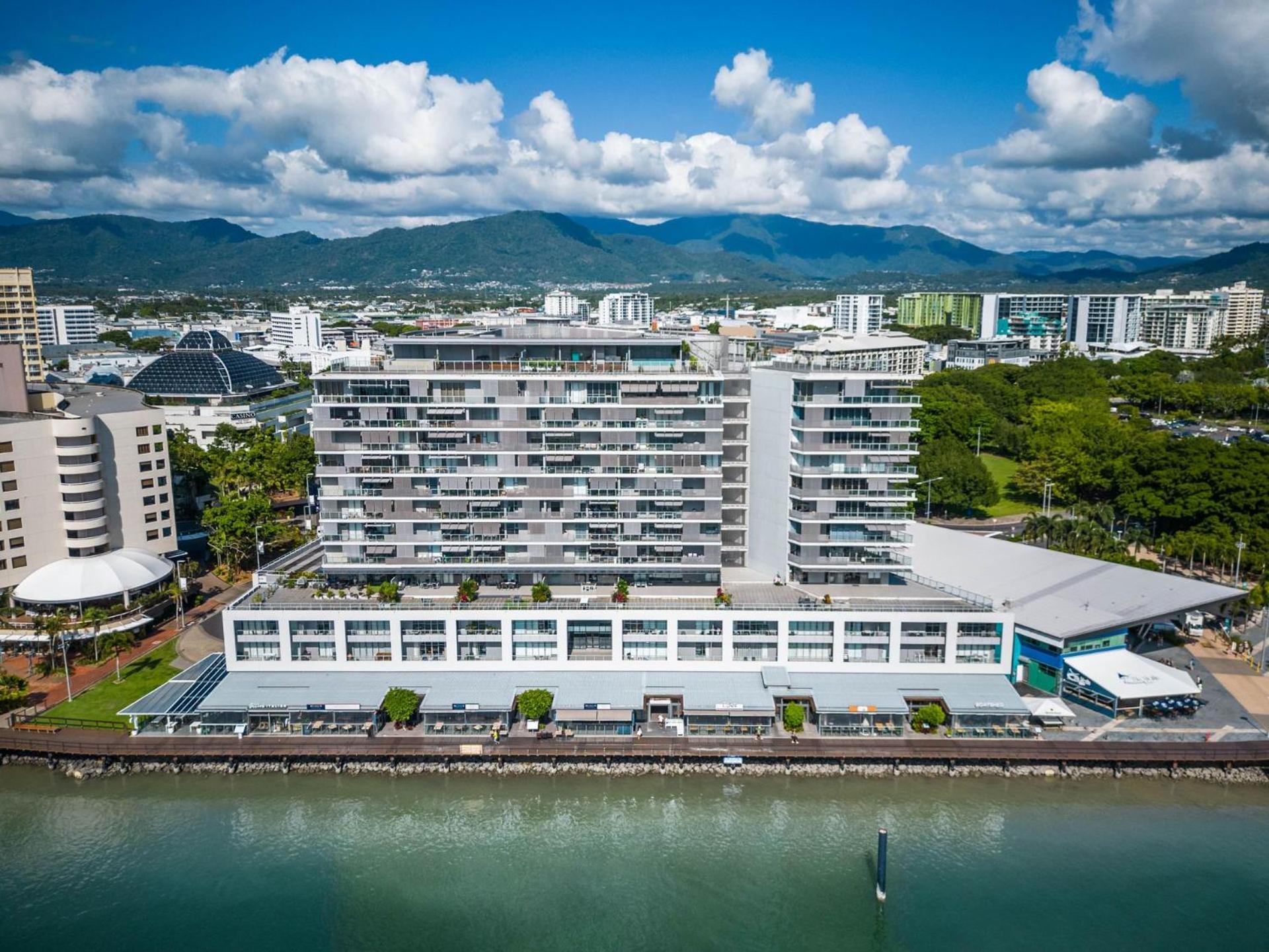 Belle Escapes 703 Harbour Lights Cairns Apartment with water views