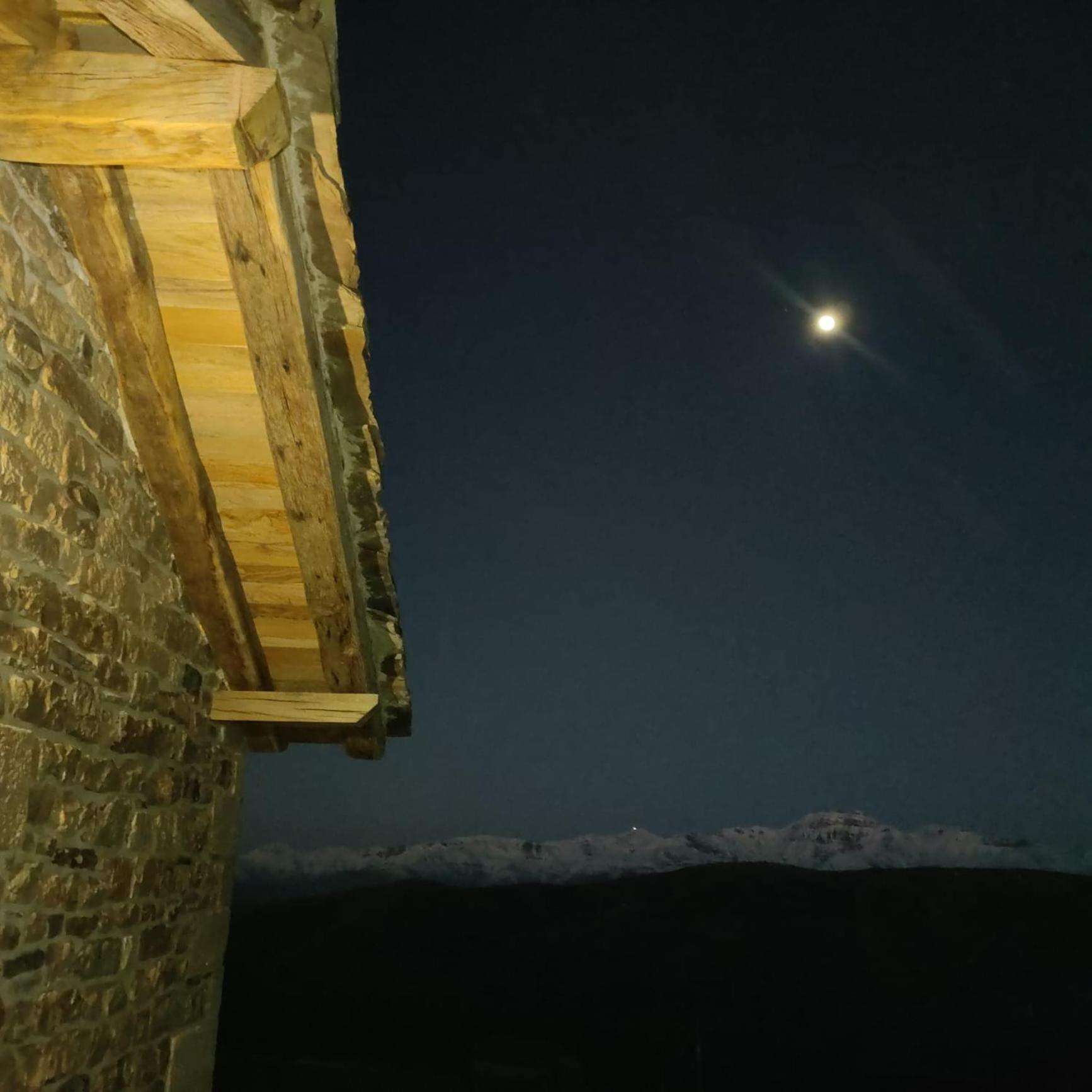Villa Brenagudina - Cabaña Pasiega con piscina climatizada