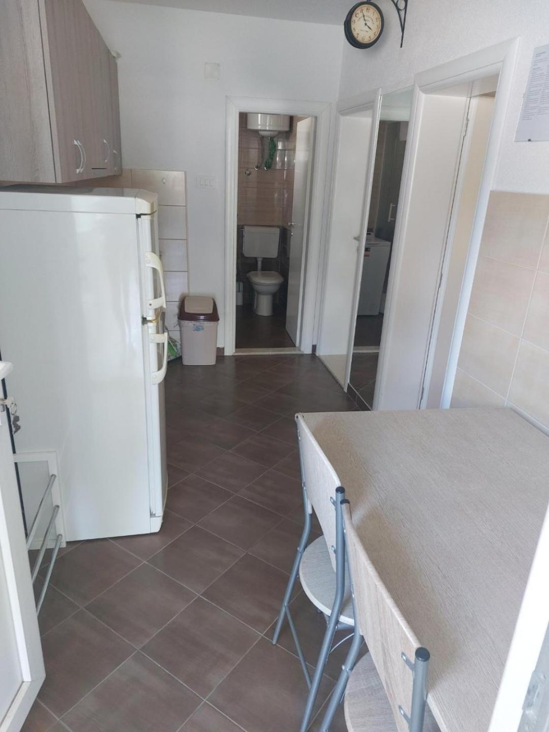 Apartments & rooms Leon