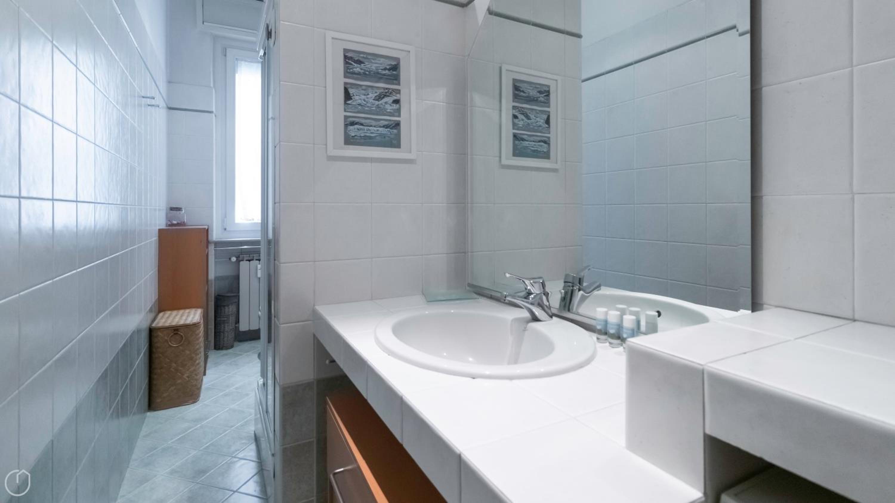 Duprè 5 en Milan — bathroom