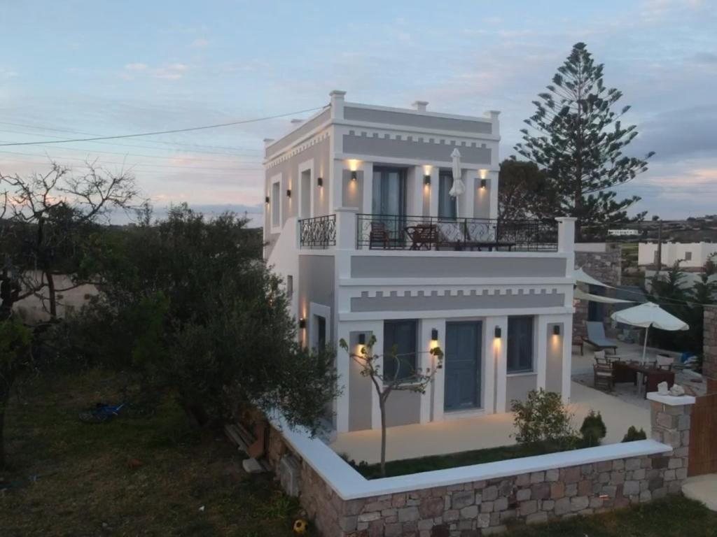 Mavrokastro view 2