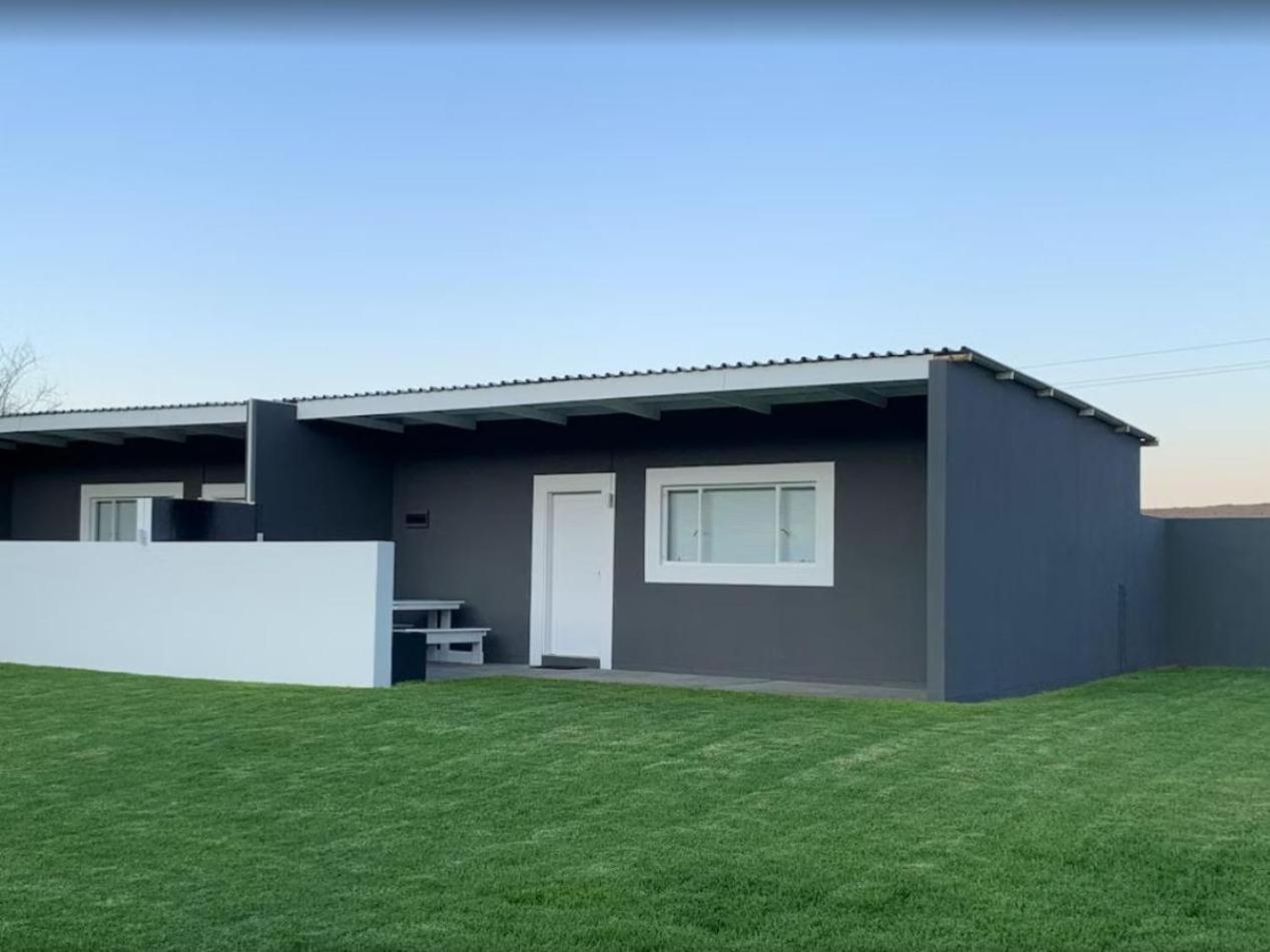 Noordoewer Self Catering Chalets CC