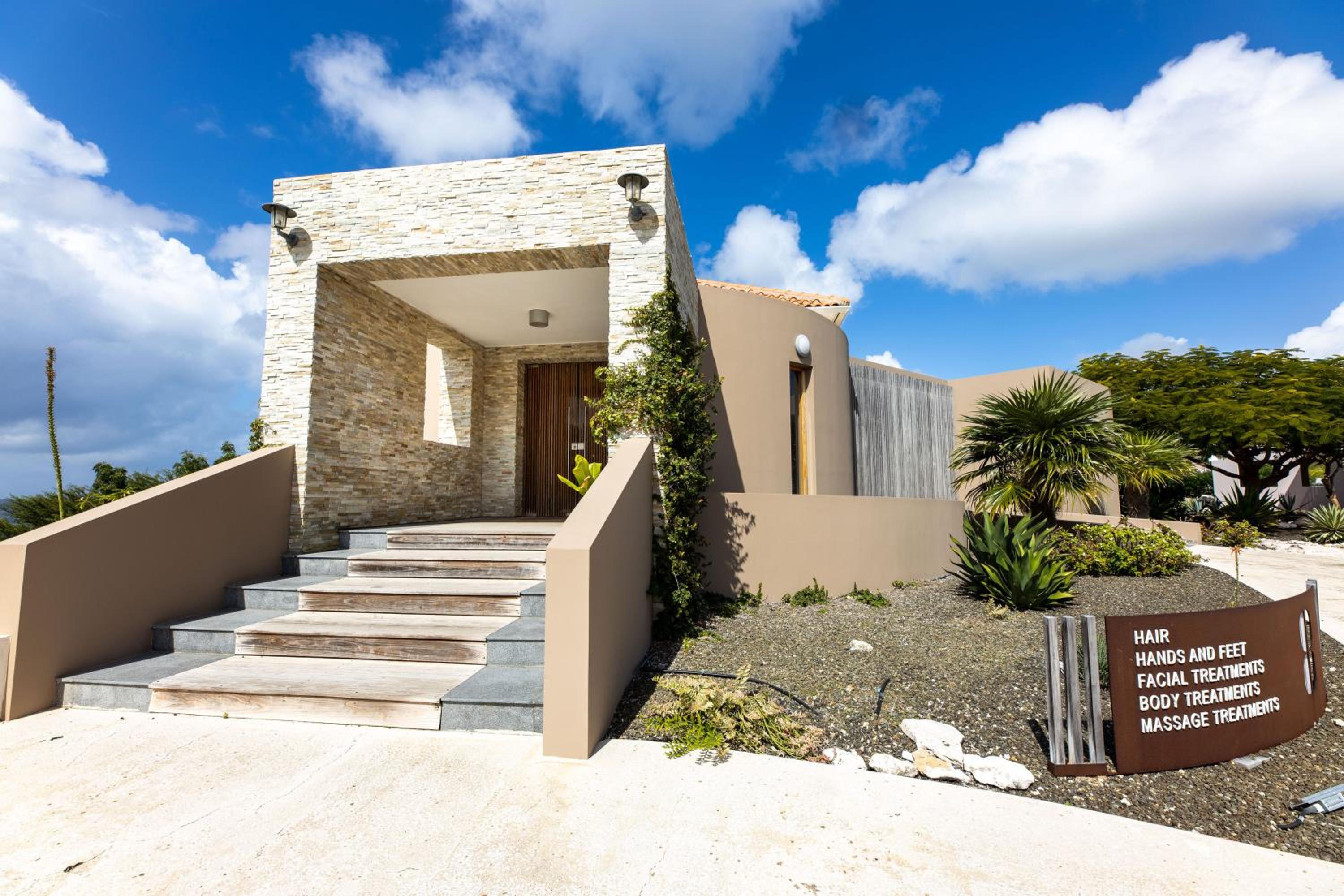 Coral Estate Holidays
