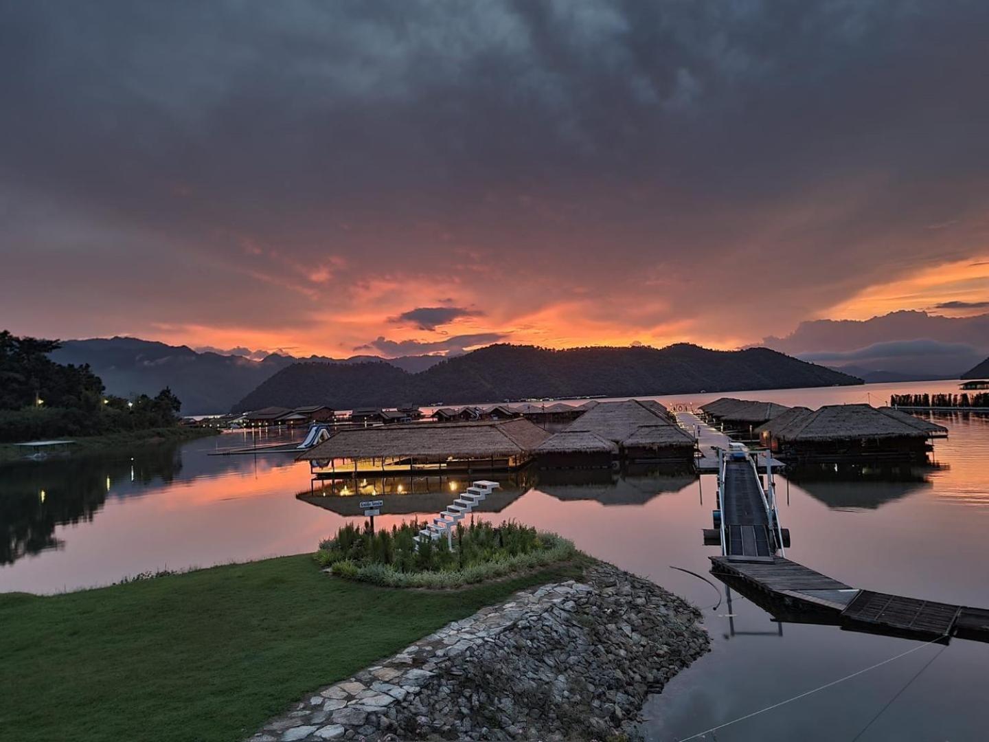 Ruknam Resort