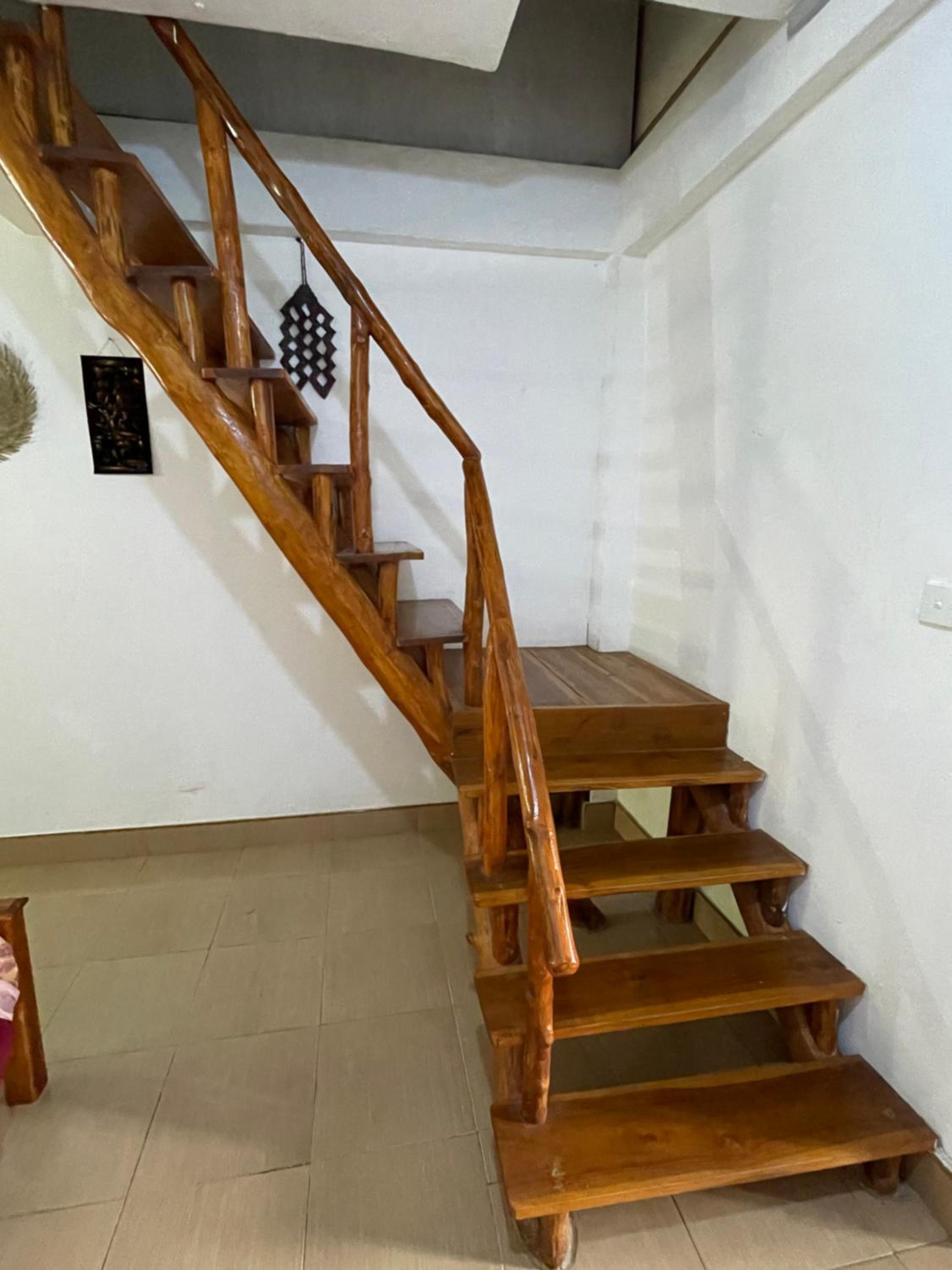 New Roy Guest House