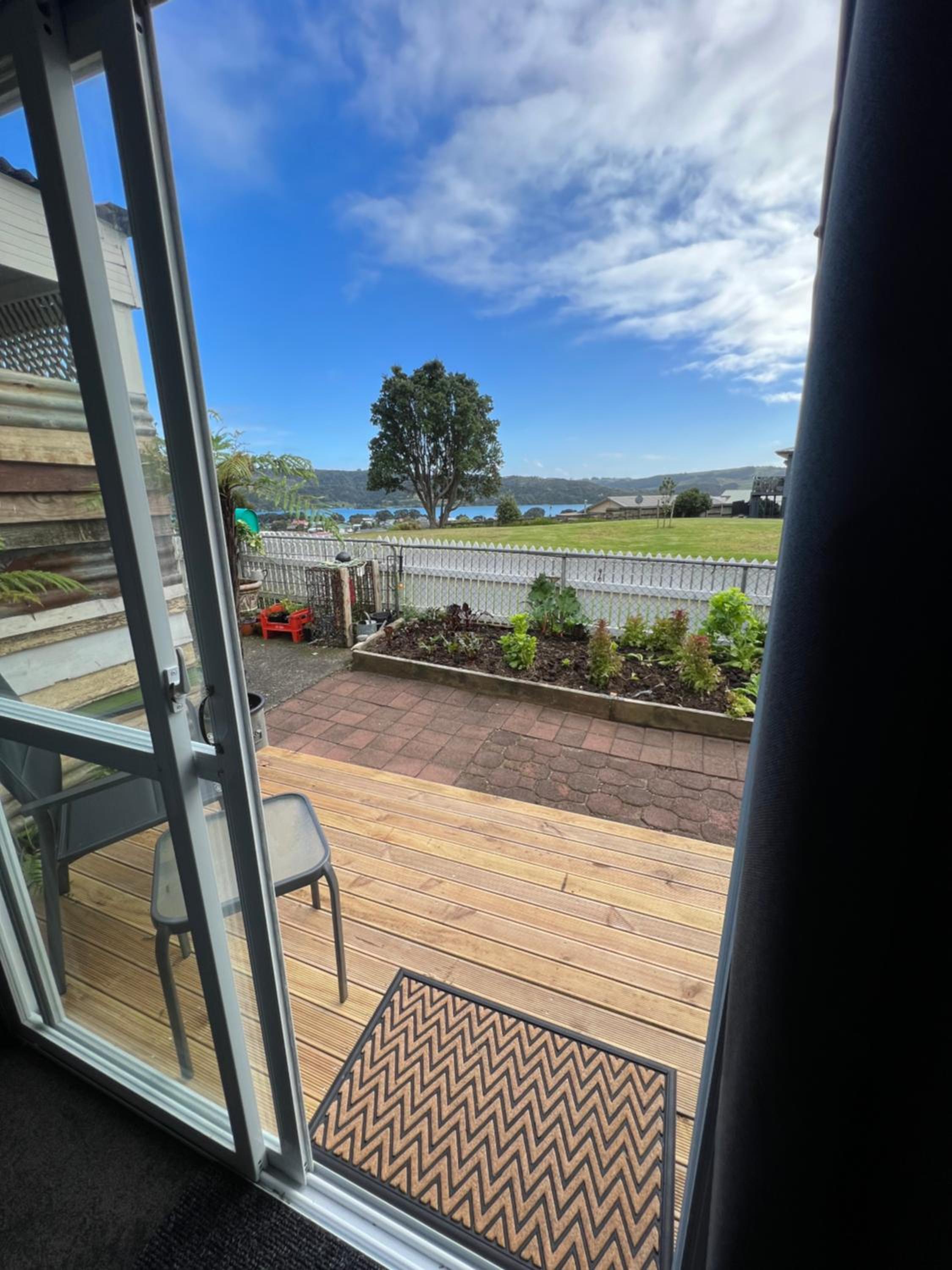 Raglan Seaview Cabin