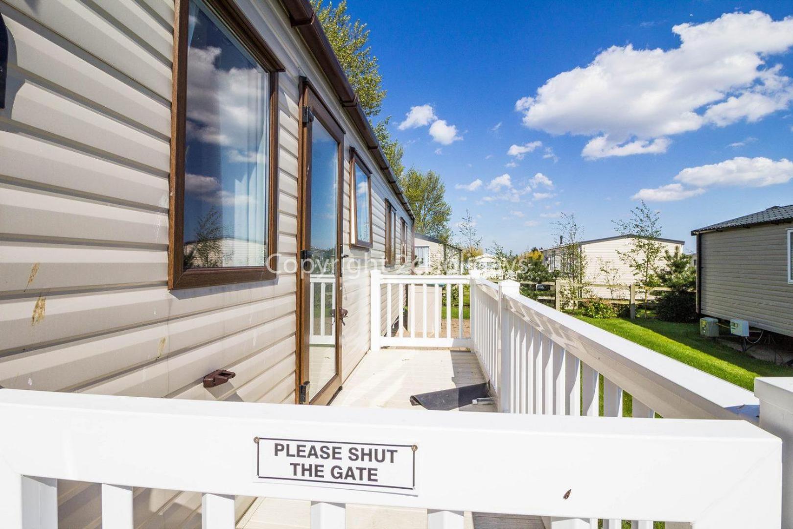Brilliant Caravan For Hire At Caister Haven Holiday Park In Norfolk Ref 30011H view 2
