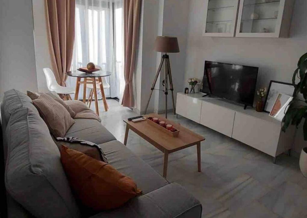 Love Rent4 Malaga Rene