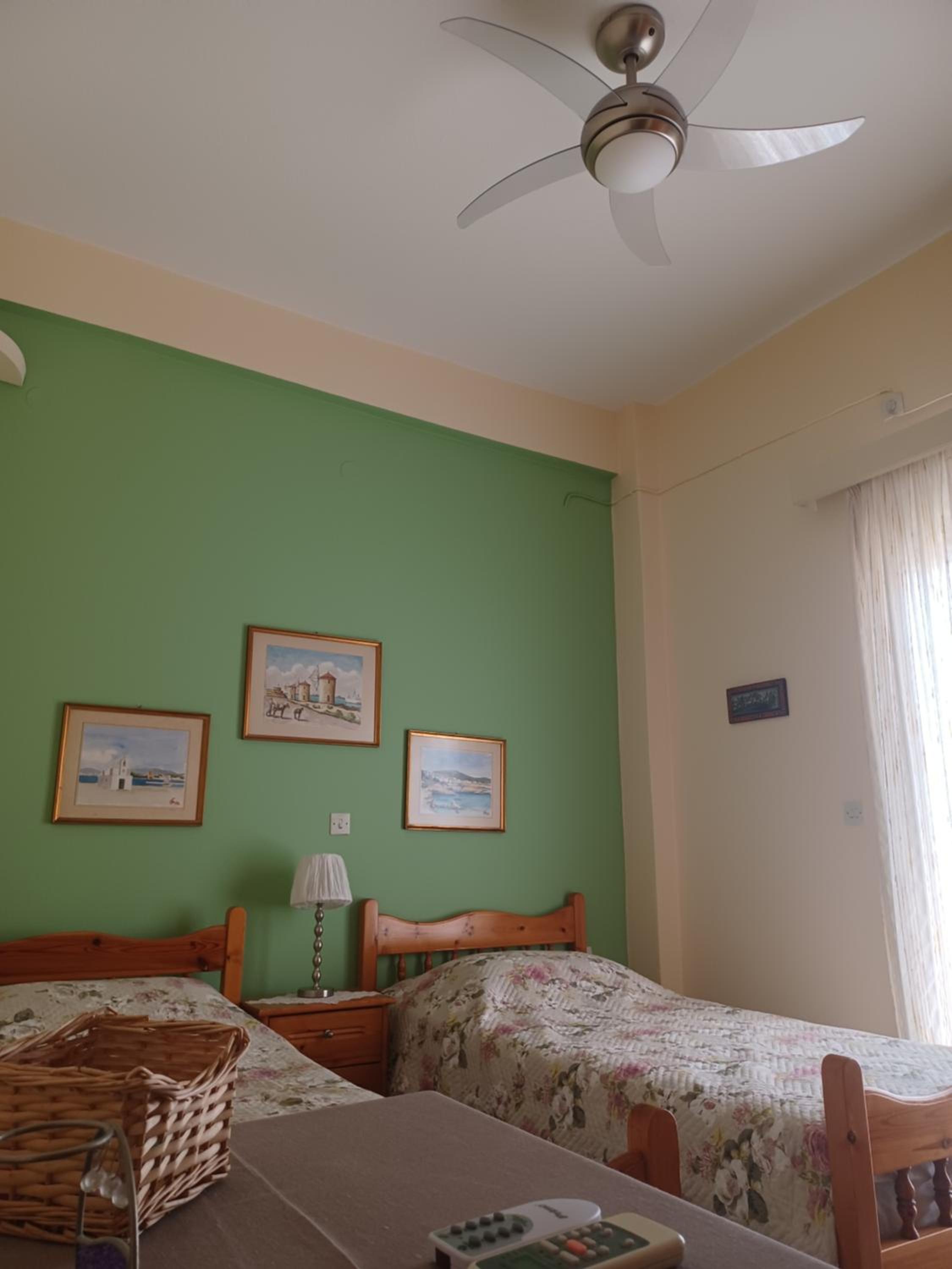 Seaside Family Apartment Loutraki view 4