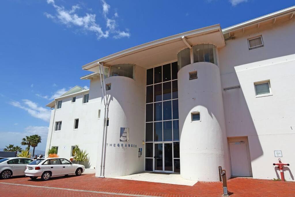Great Location 504 The Granger view 3