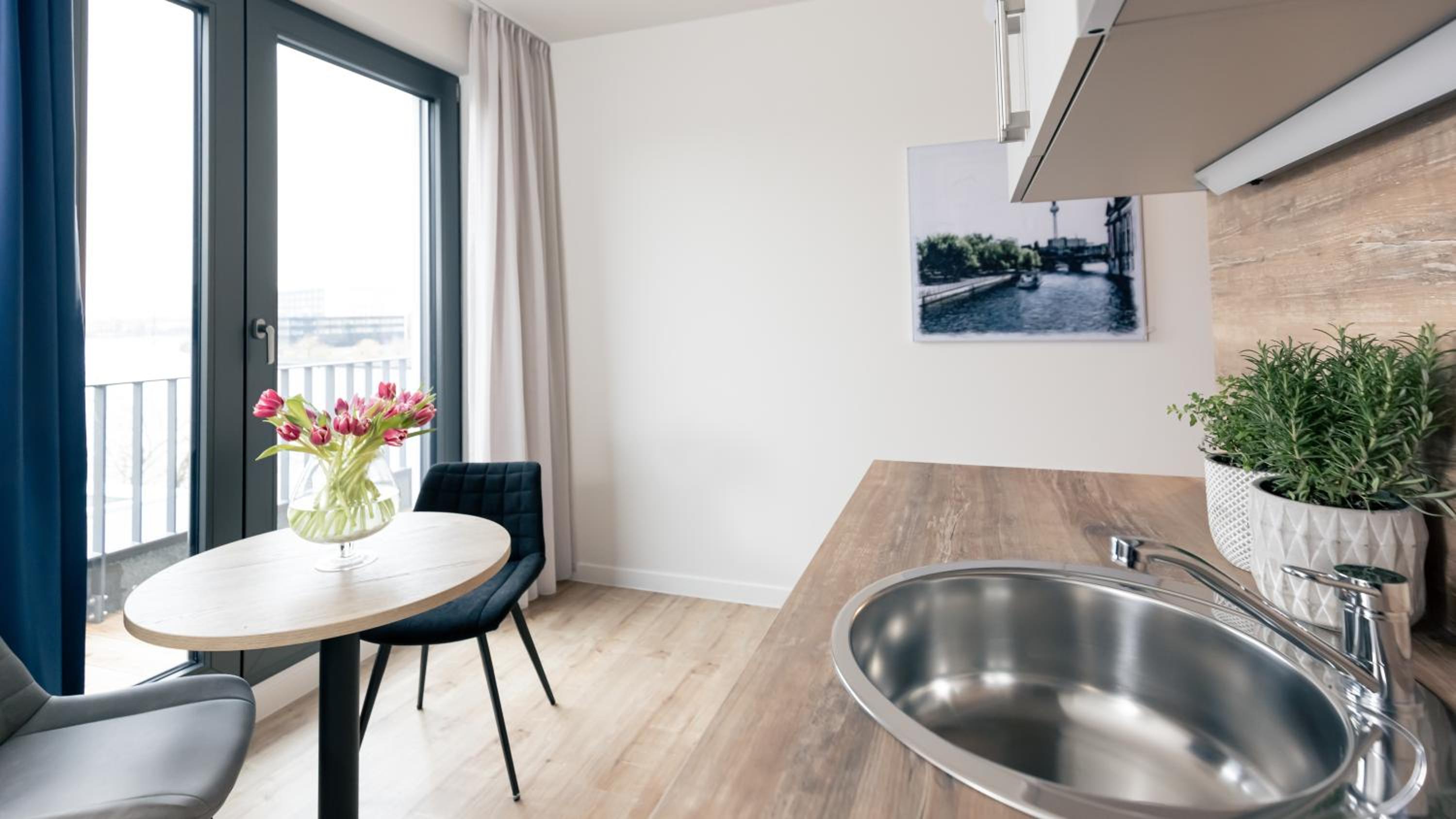 SpreeBlau Apartments