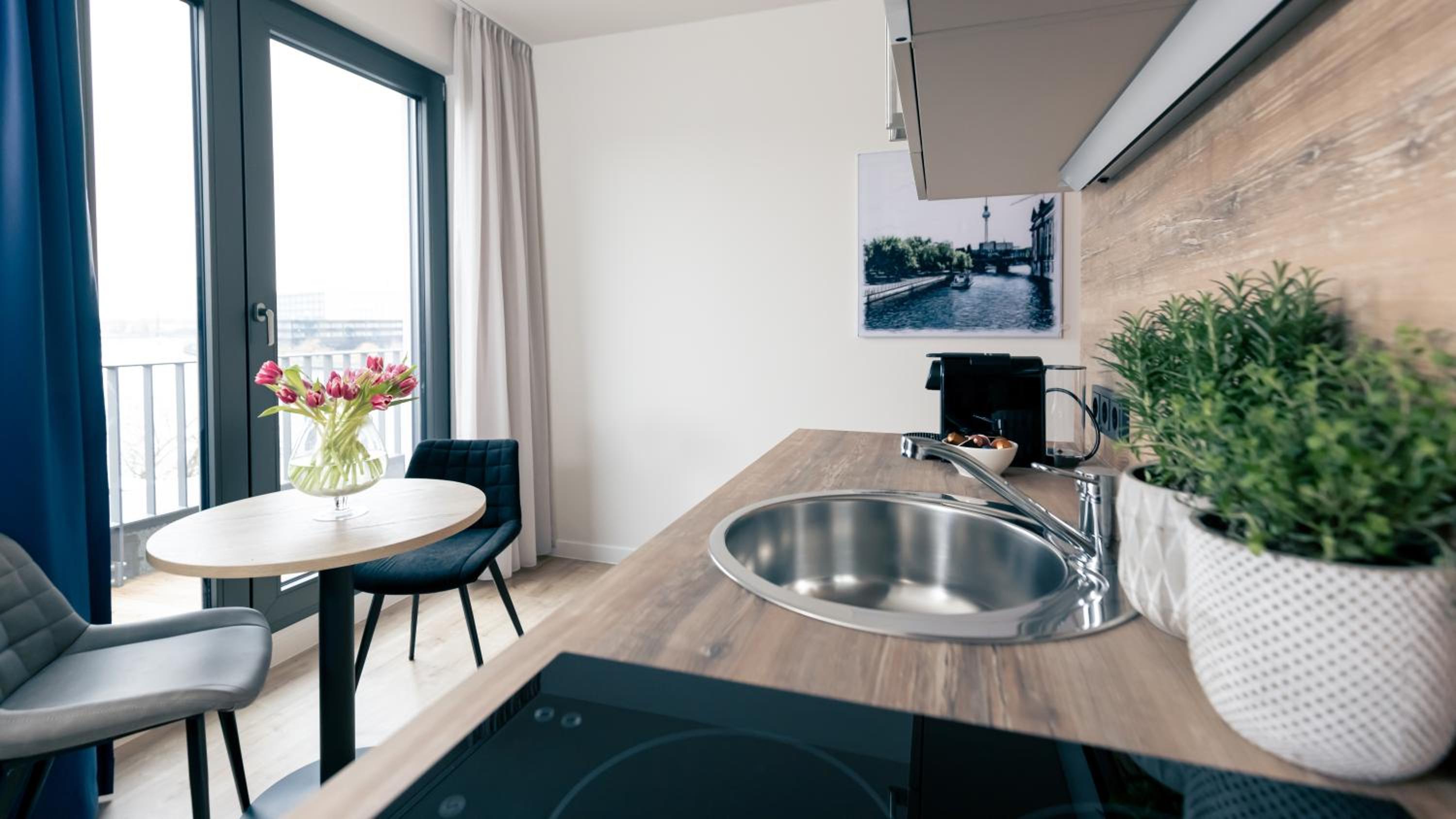 SpreeBlau Apartments