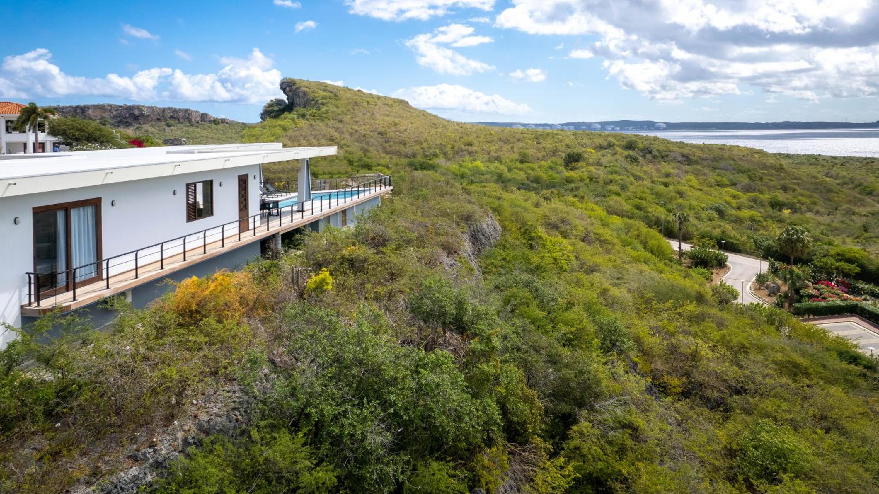 Coral Estate Holidays