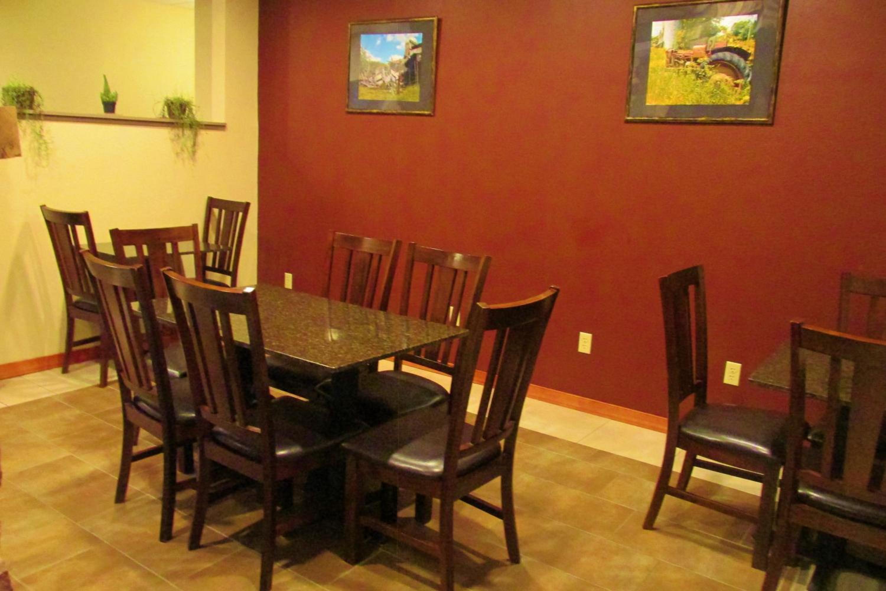 Crystal Springs Inn and Suites