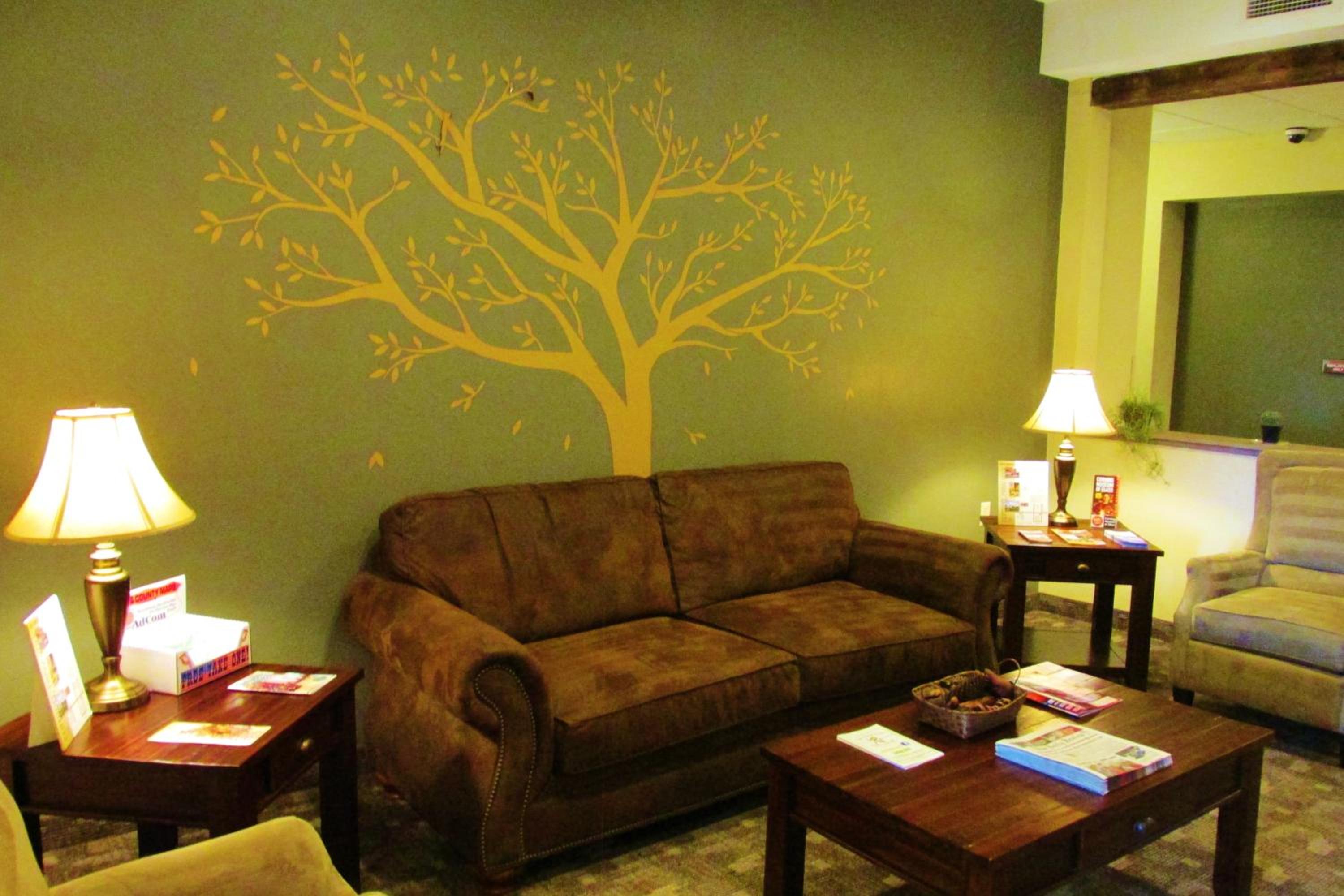 Crystal Springs Inn and Suites