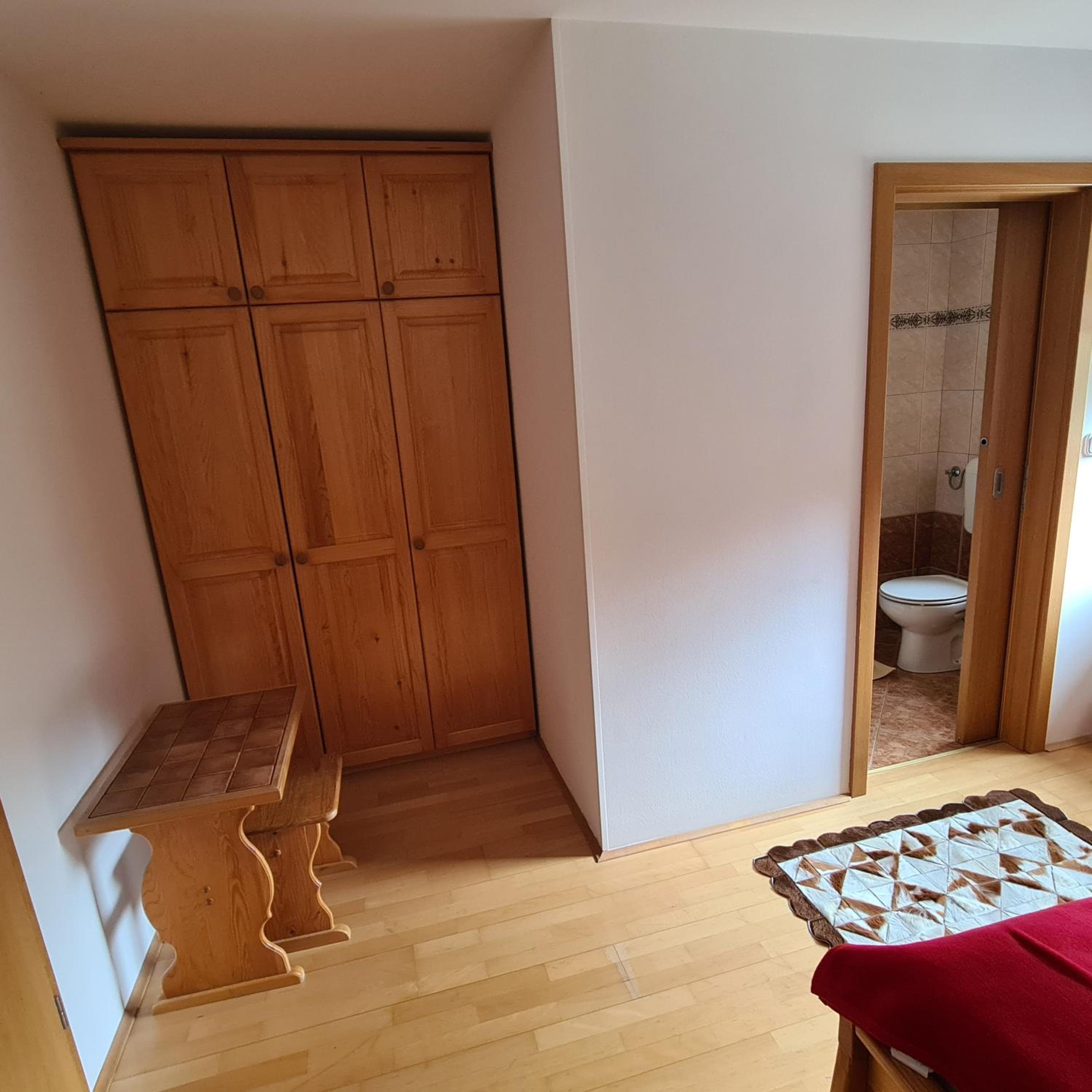 Photo 51