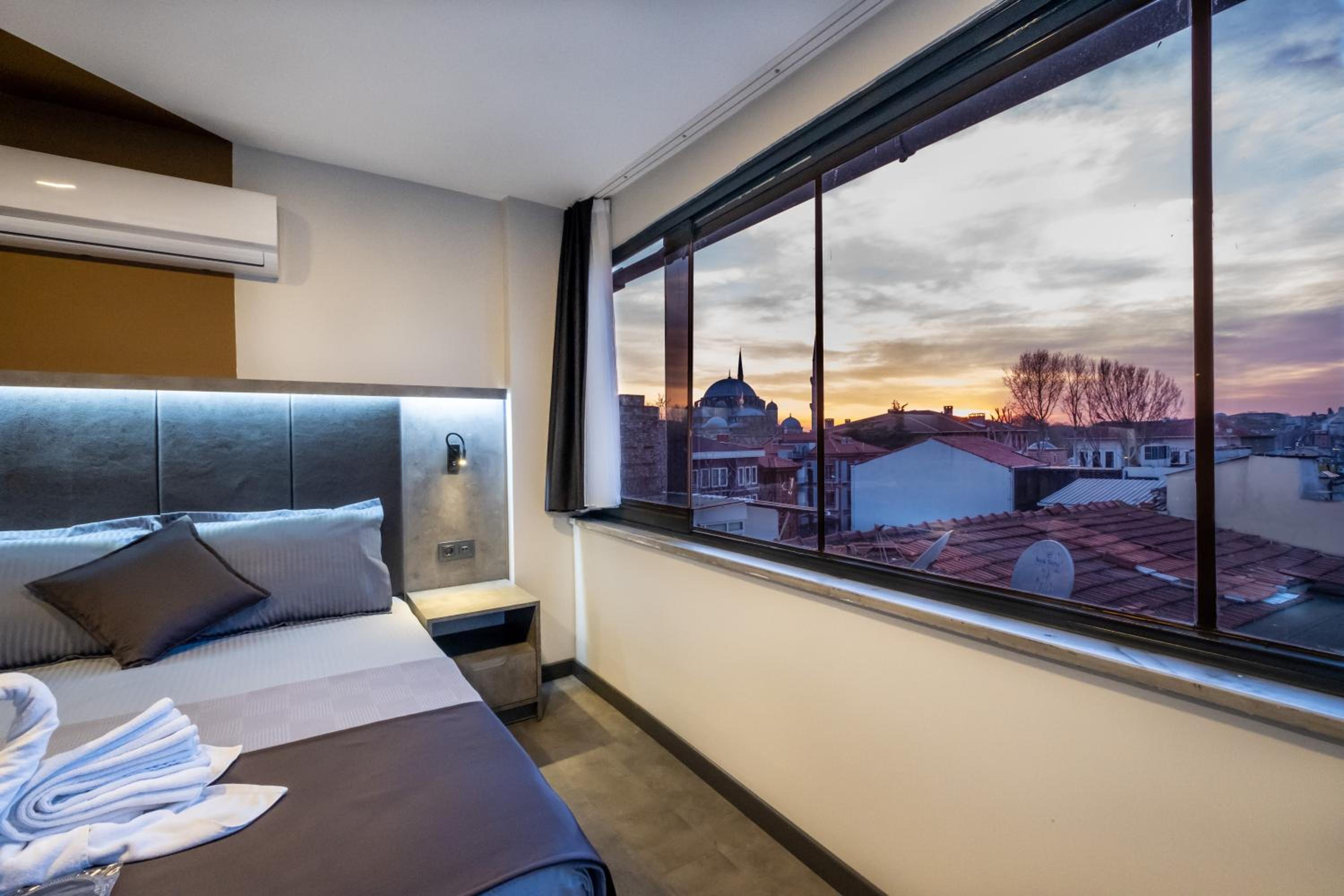 Kraliçe Oteli - Image 298