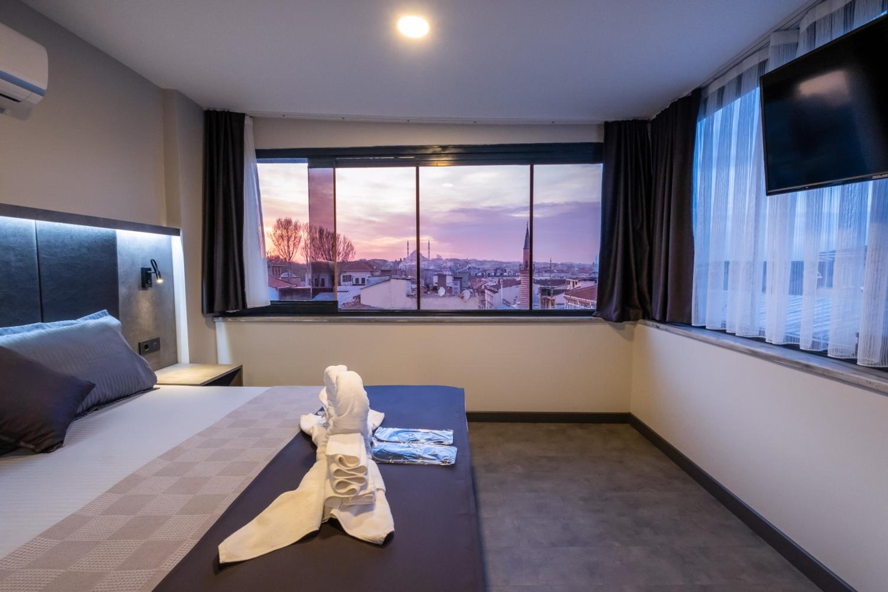 Kraliçe Oteli - Image 141