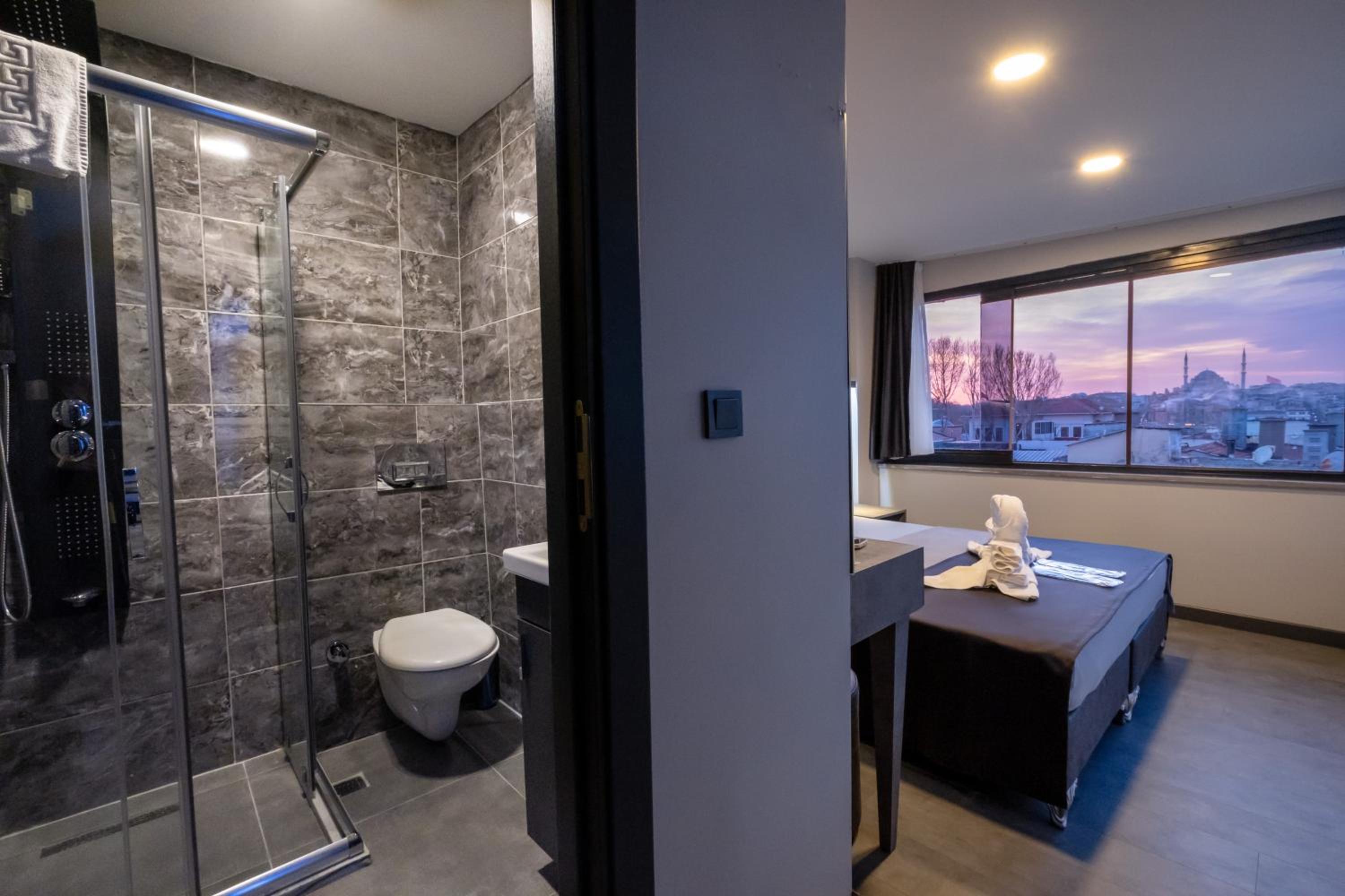 Kraliçe Oteli - Image 143