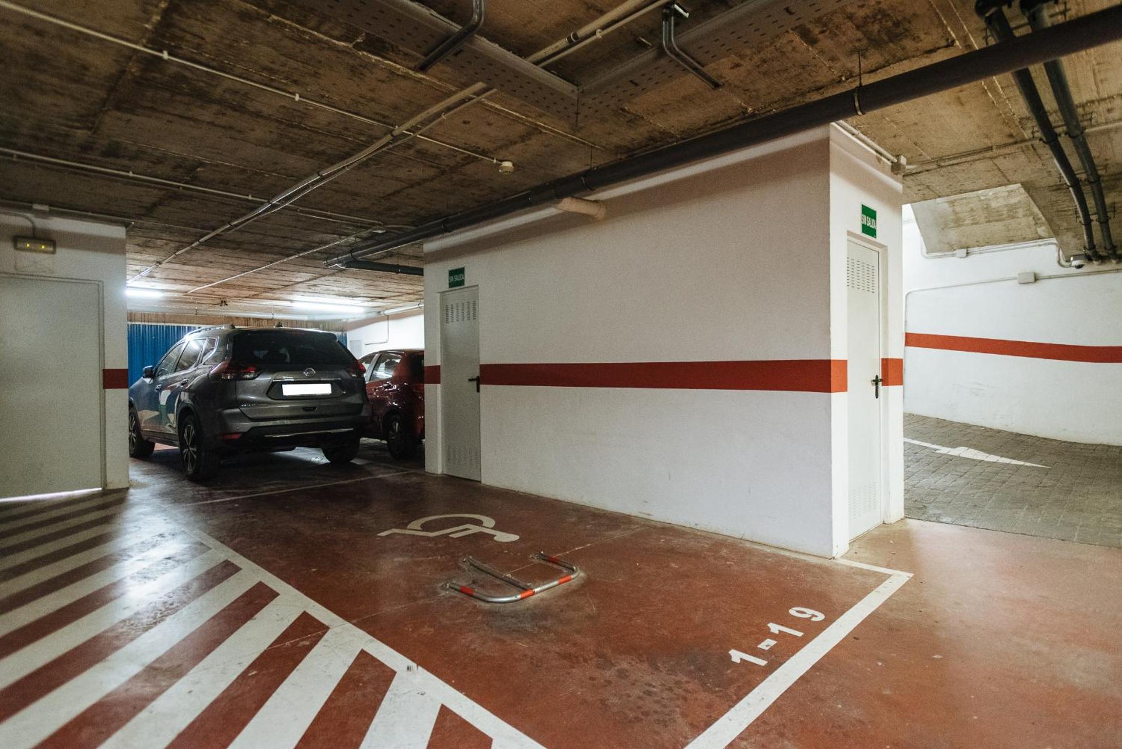 VUT PUERTA REAL - Free PARKING