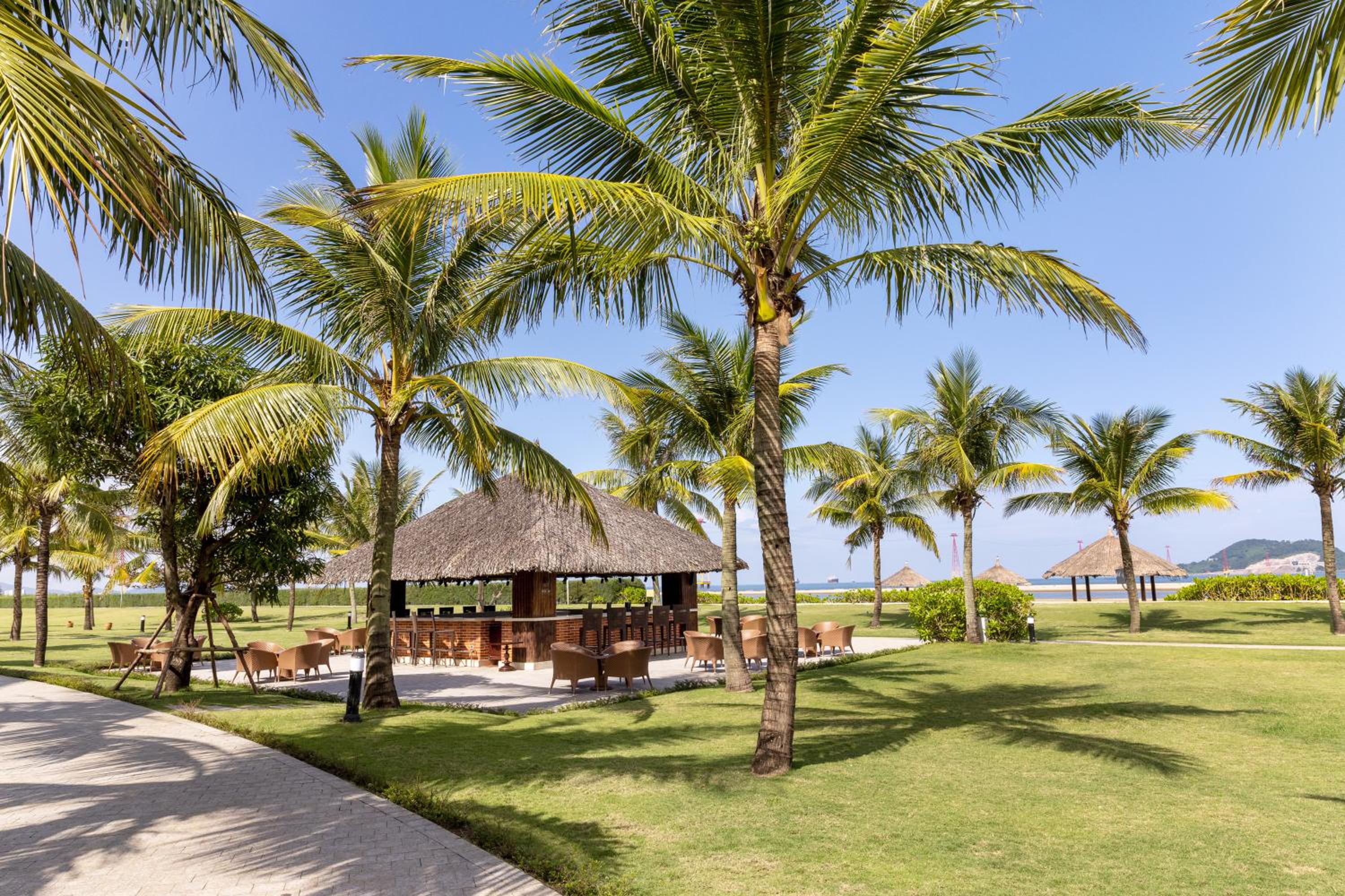 Vinpearl Cua Hoi, Affiliated by Meliá