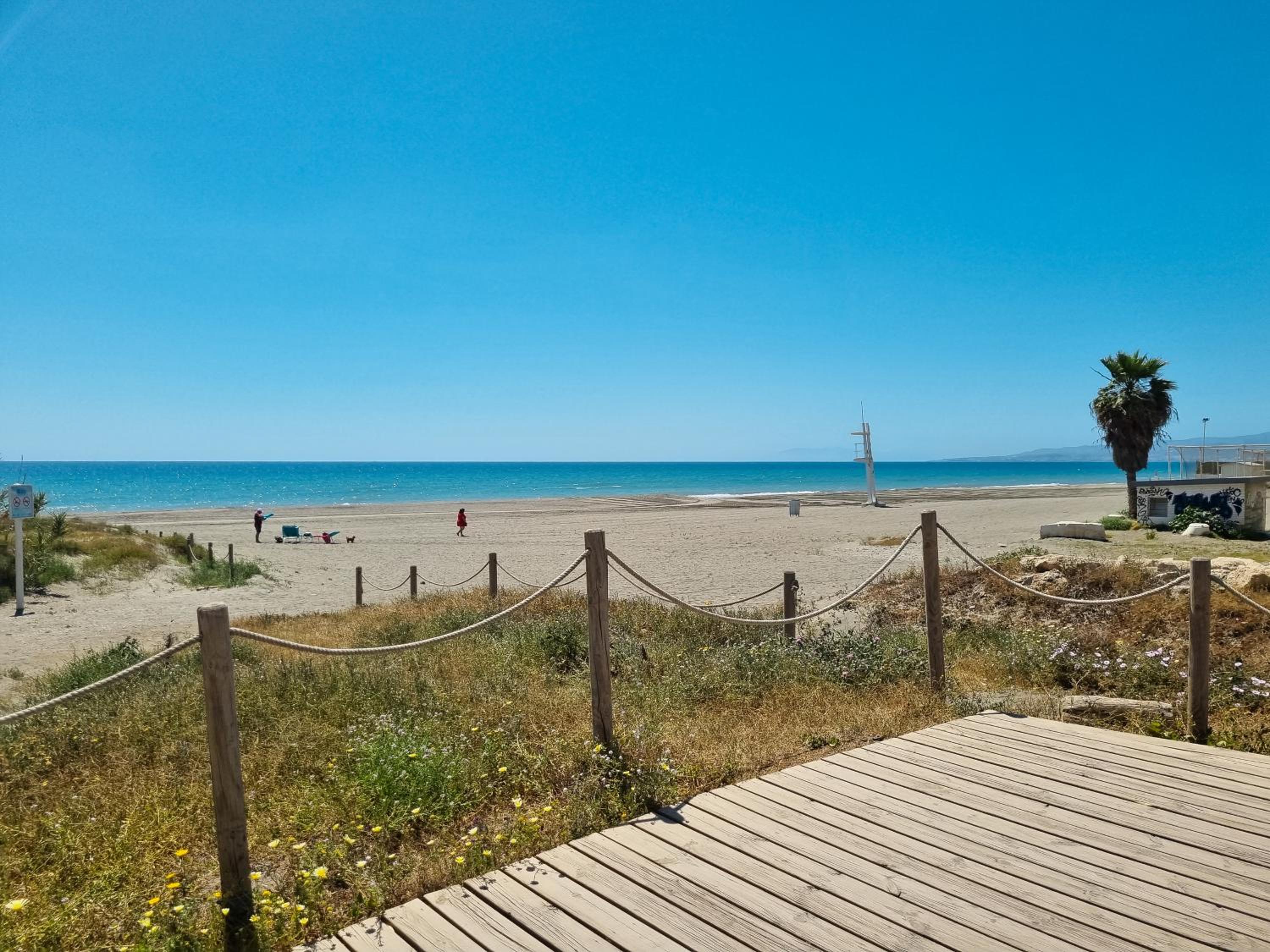 New beach front apartment with large balcony
