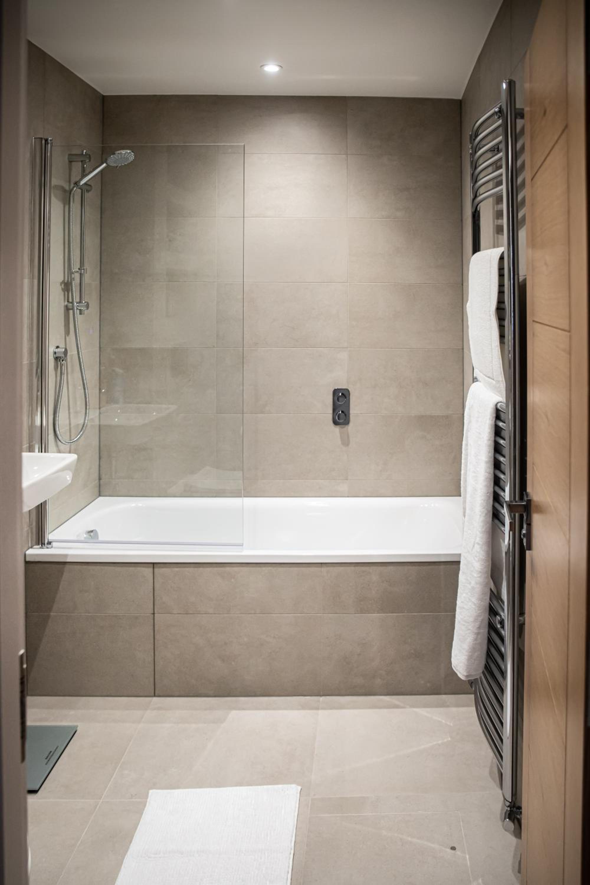 Amazing New Spacious Apartment in SE1