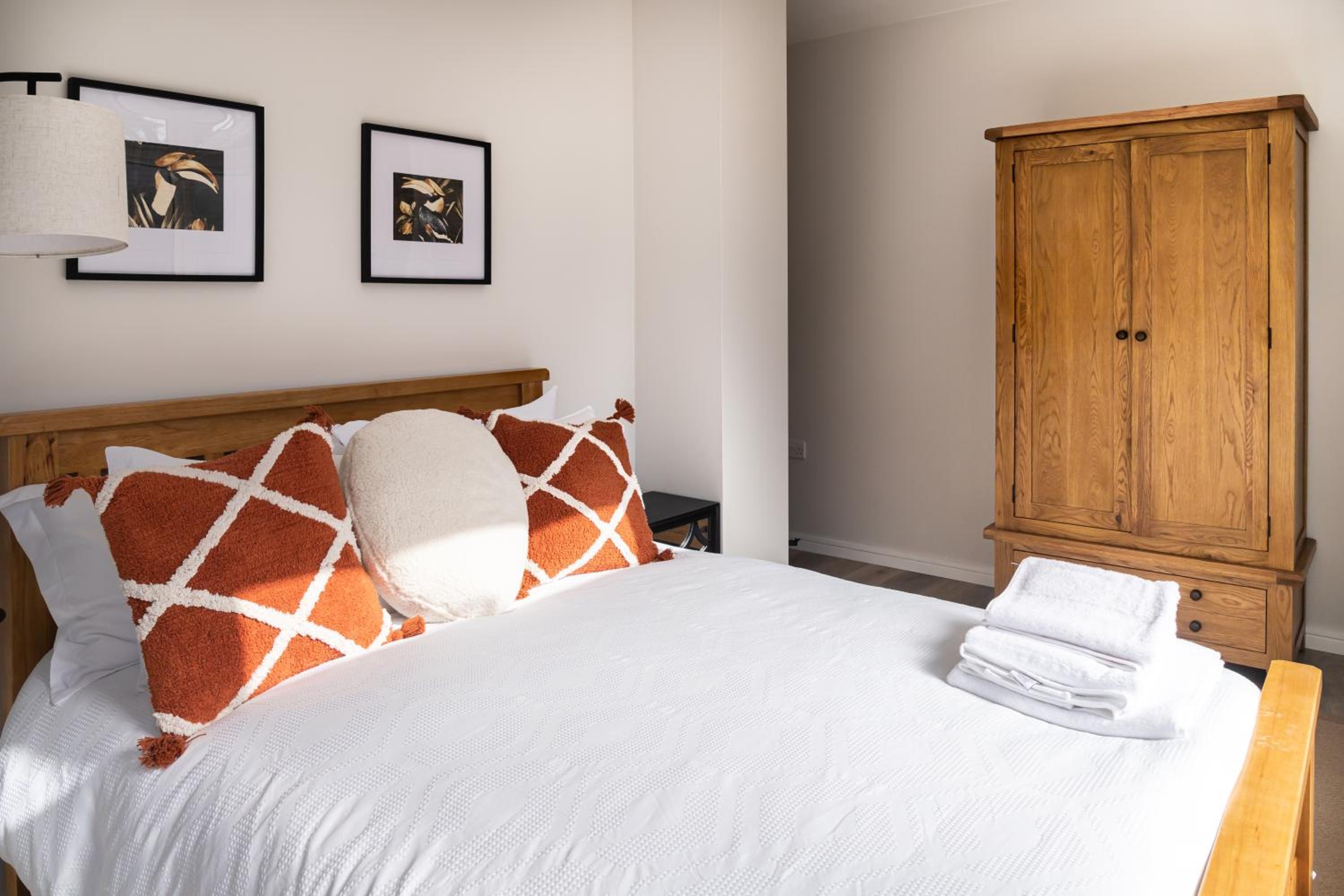 Amazing New Spacious Apartment in SE1